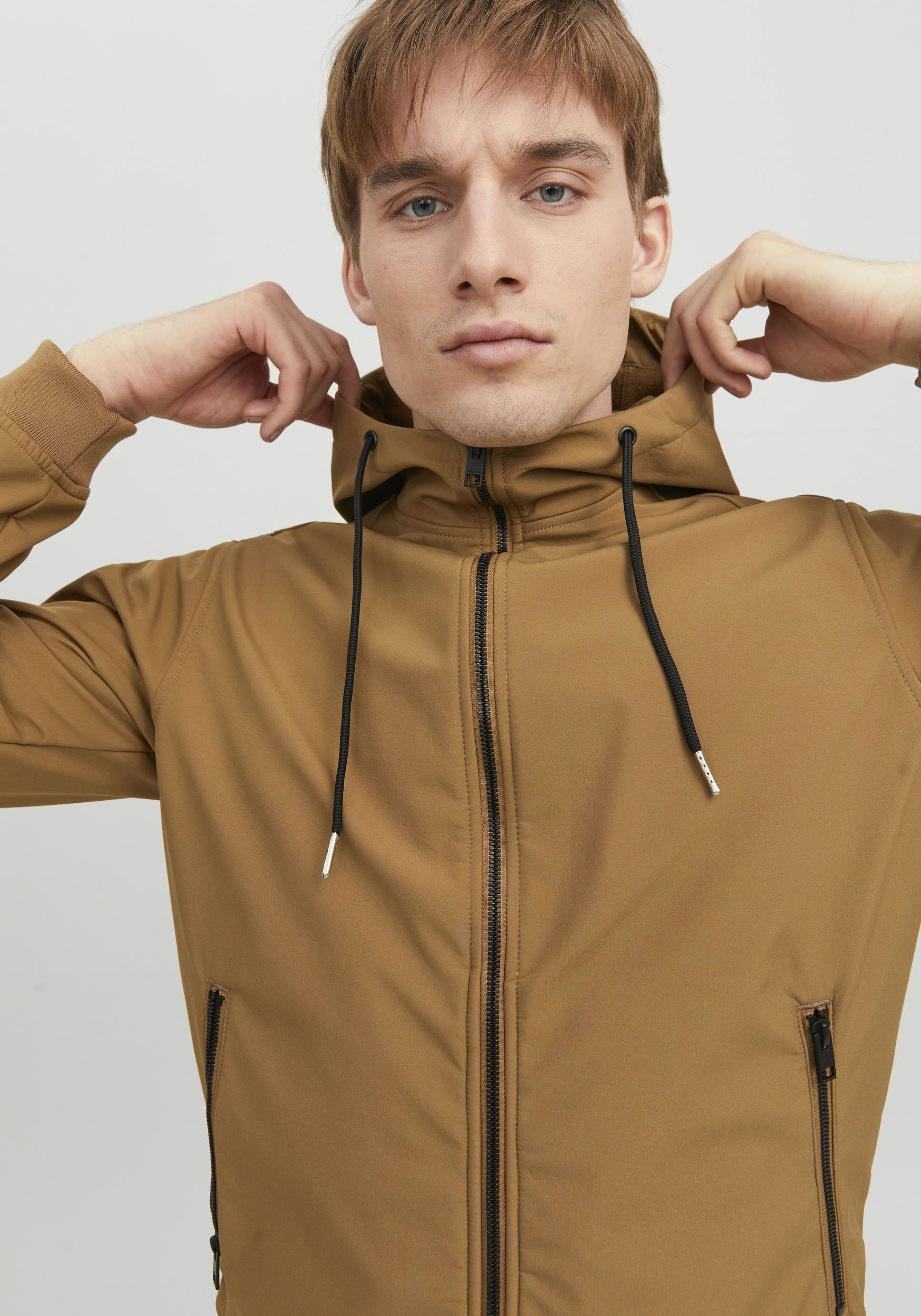 Jack & Jones Softshelljacke "JJEBASIC SOFTSHELL HOOD NOOS", mit Kapuze günstig online kaufen