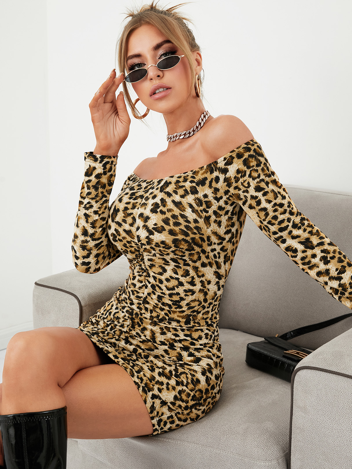 YOINS Schulterfrei Leopard Langarm Mini Kleid günstig online kaufen