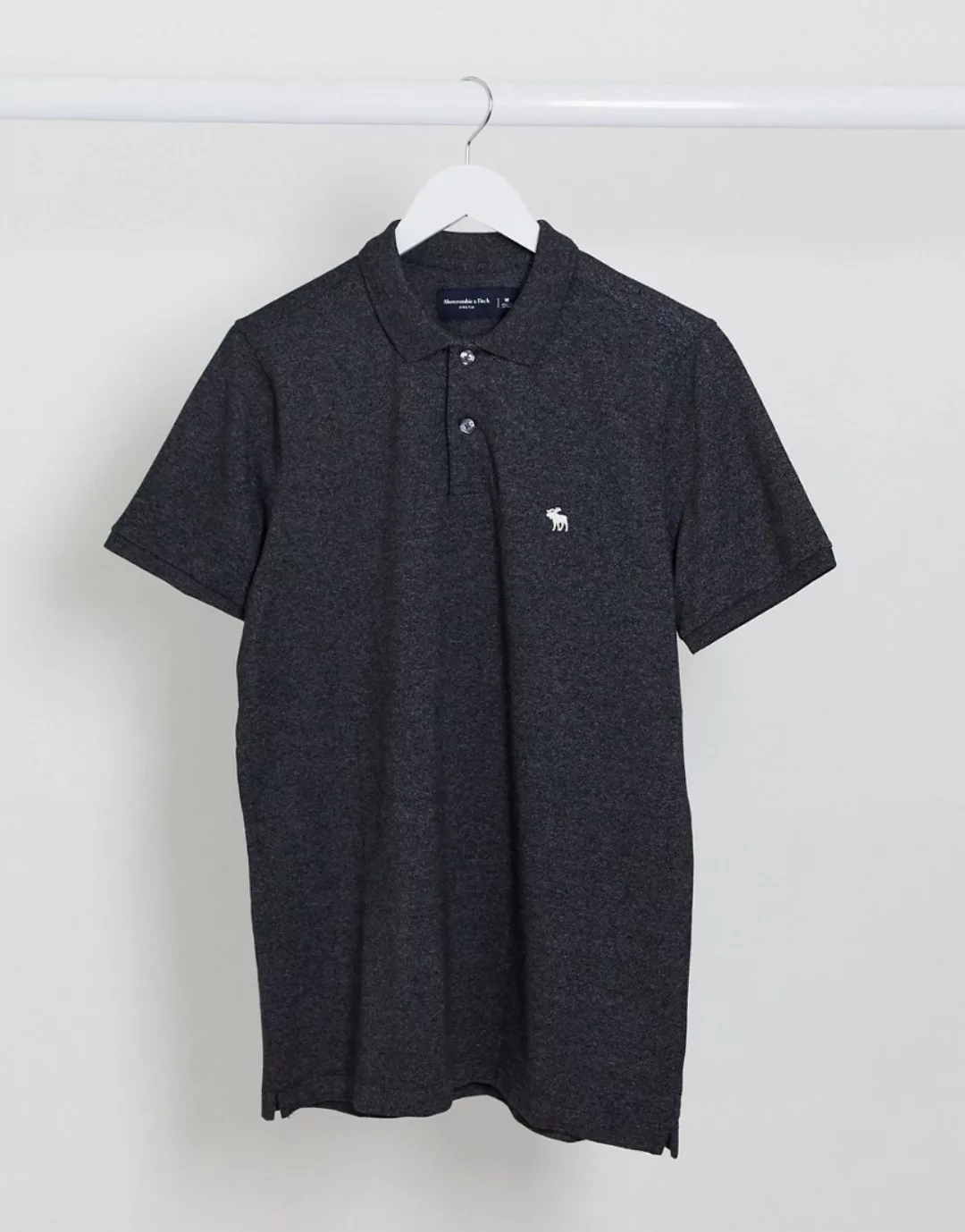 Abercrombie & Fitch – Pikee-Polohemd mit Logo in Schwarz günstig online kaufen