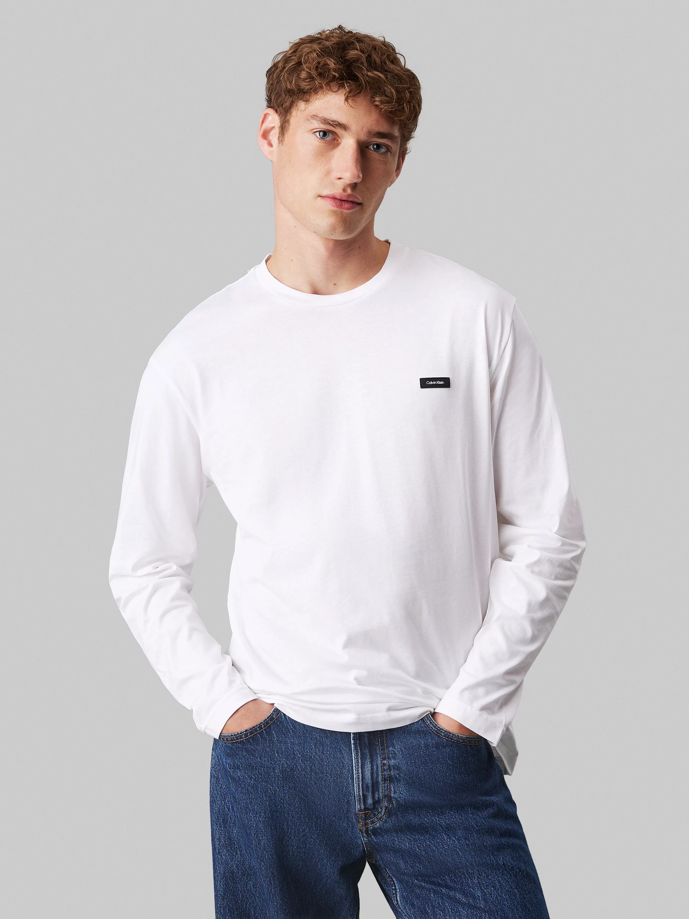 Calvin Klein Langarmshirt COTTON COMFORT LS T-SHIRT mit Logopatch günstig online kaufen