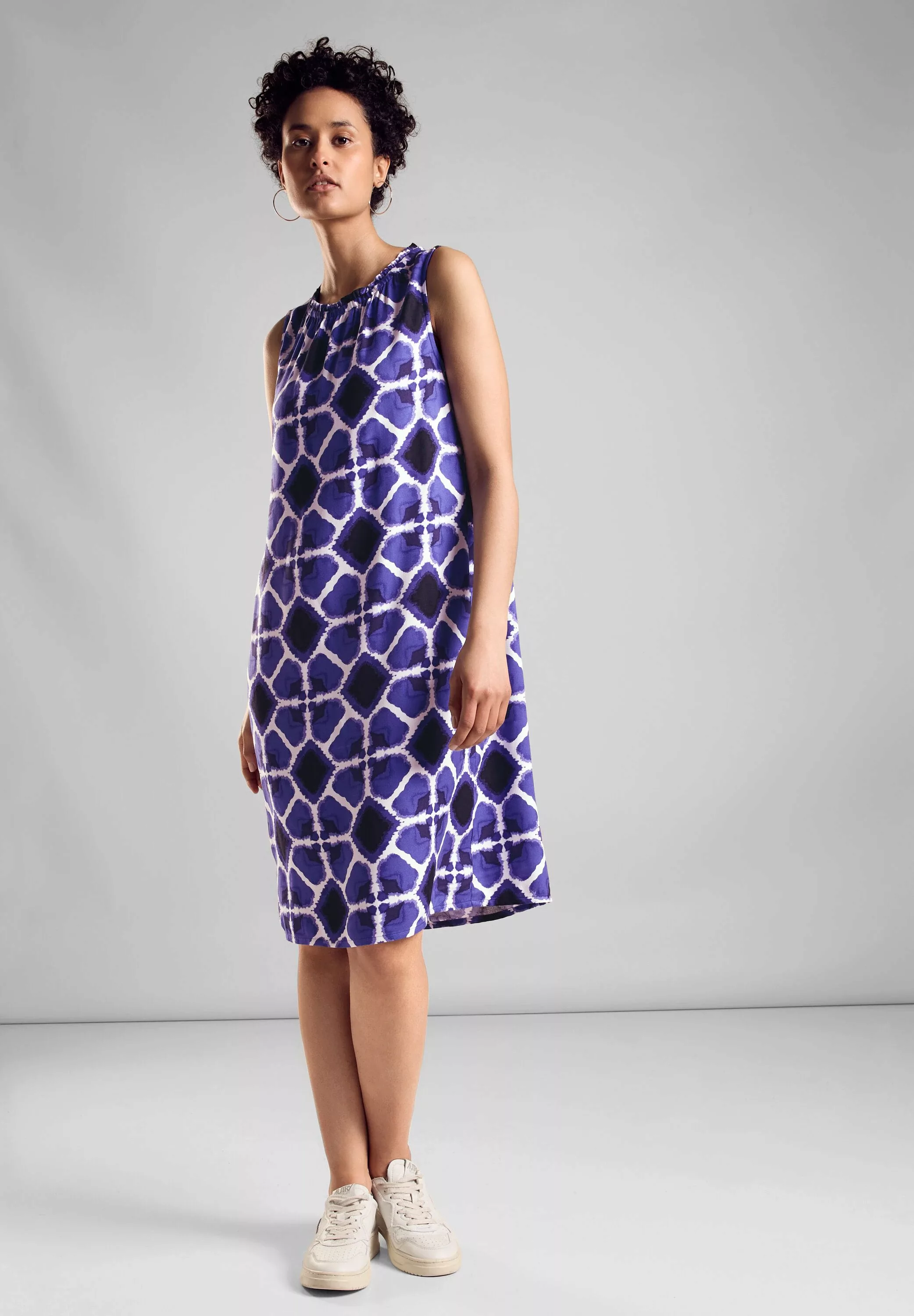 STREET ONE Sommerkleid Street One Viskose Print Kleid in Violet Blue (1-tlg günstig online kaufen