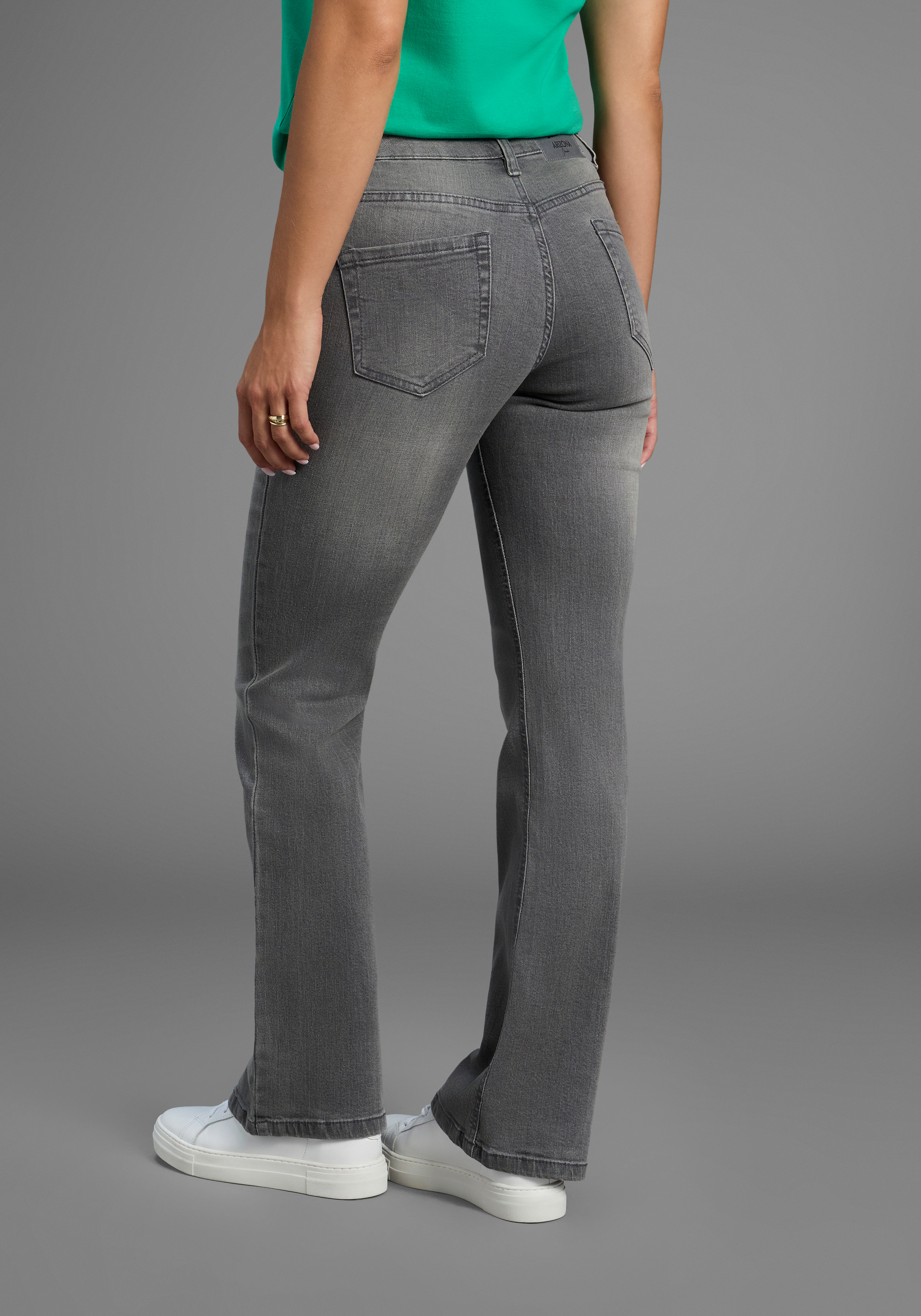 Arizona Bootcut-Jeans "Bund mit seitlichem Gummizugeinsatz", hohe Leibhöhe, günstig online kaufen