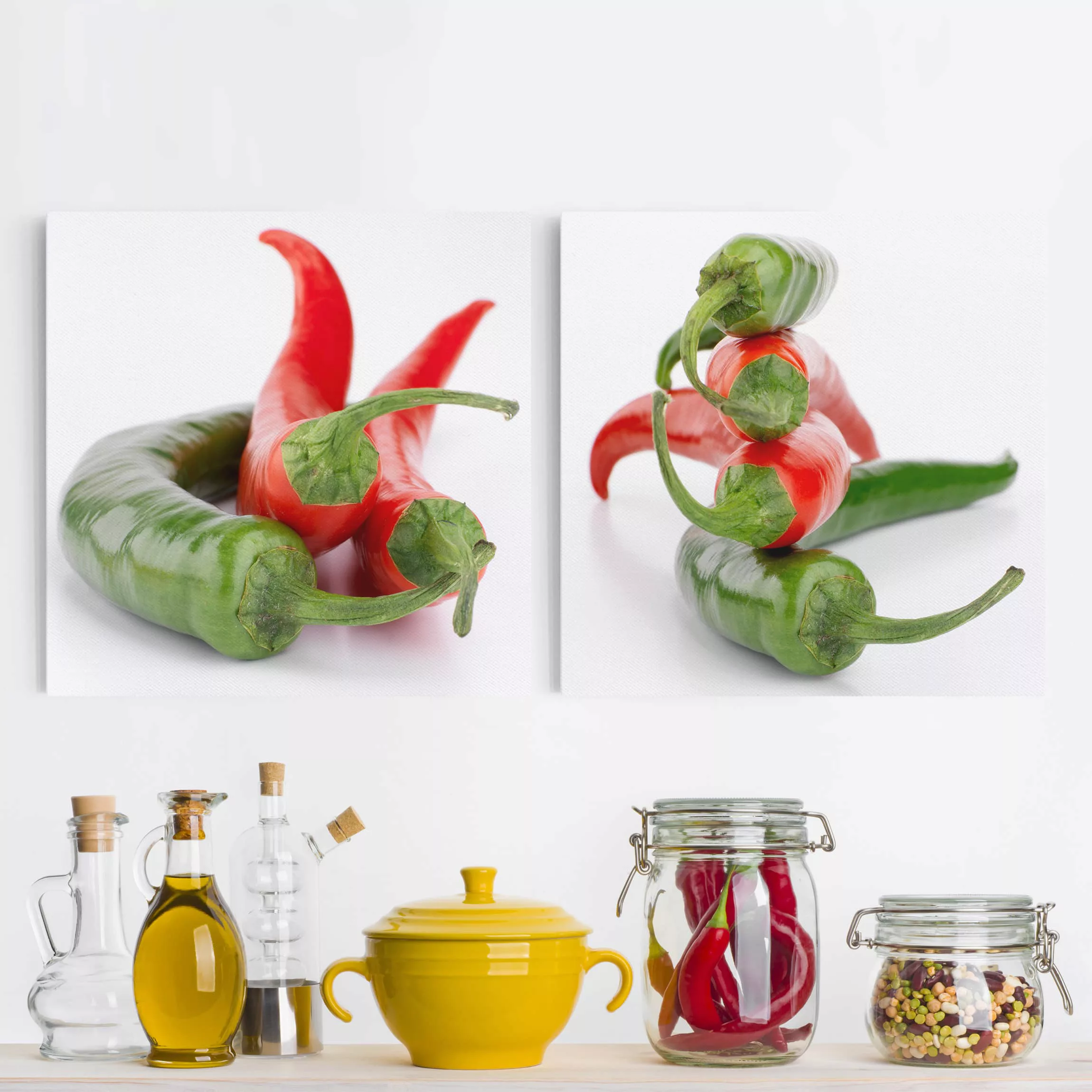 2-teiliges Leinwandbild Küche - Quadrat Rote und grüne Peperoni günstig online kaufen