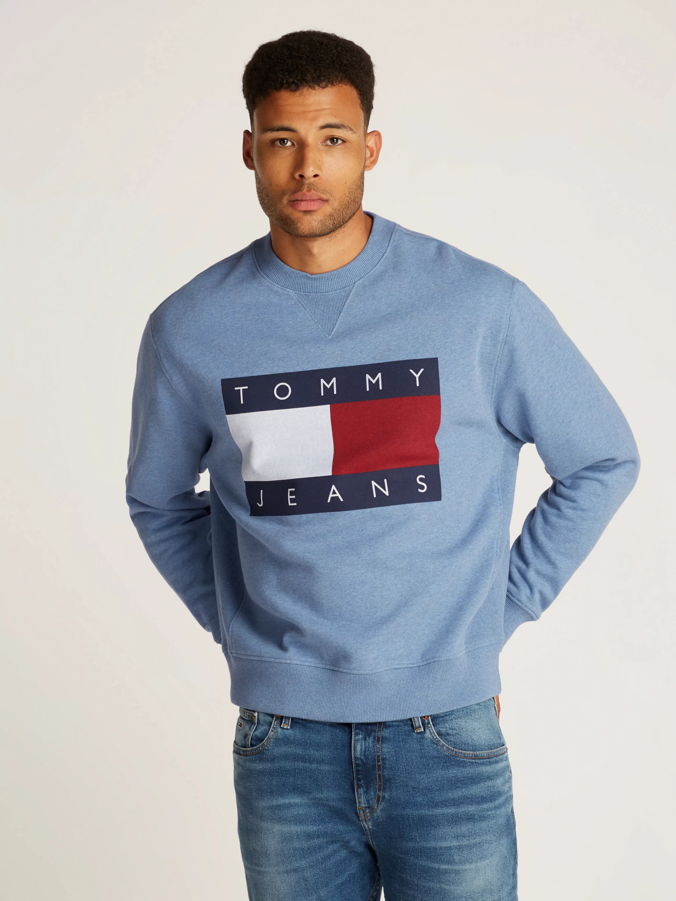 Tommy Jeans Sweatshirt "TJM MELANGE FLAG CREW", mit großem Logo günstig online kaufen