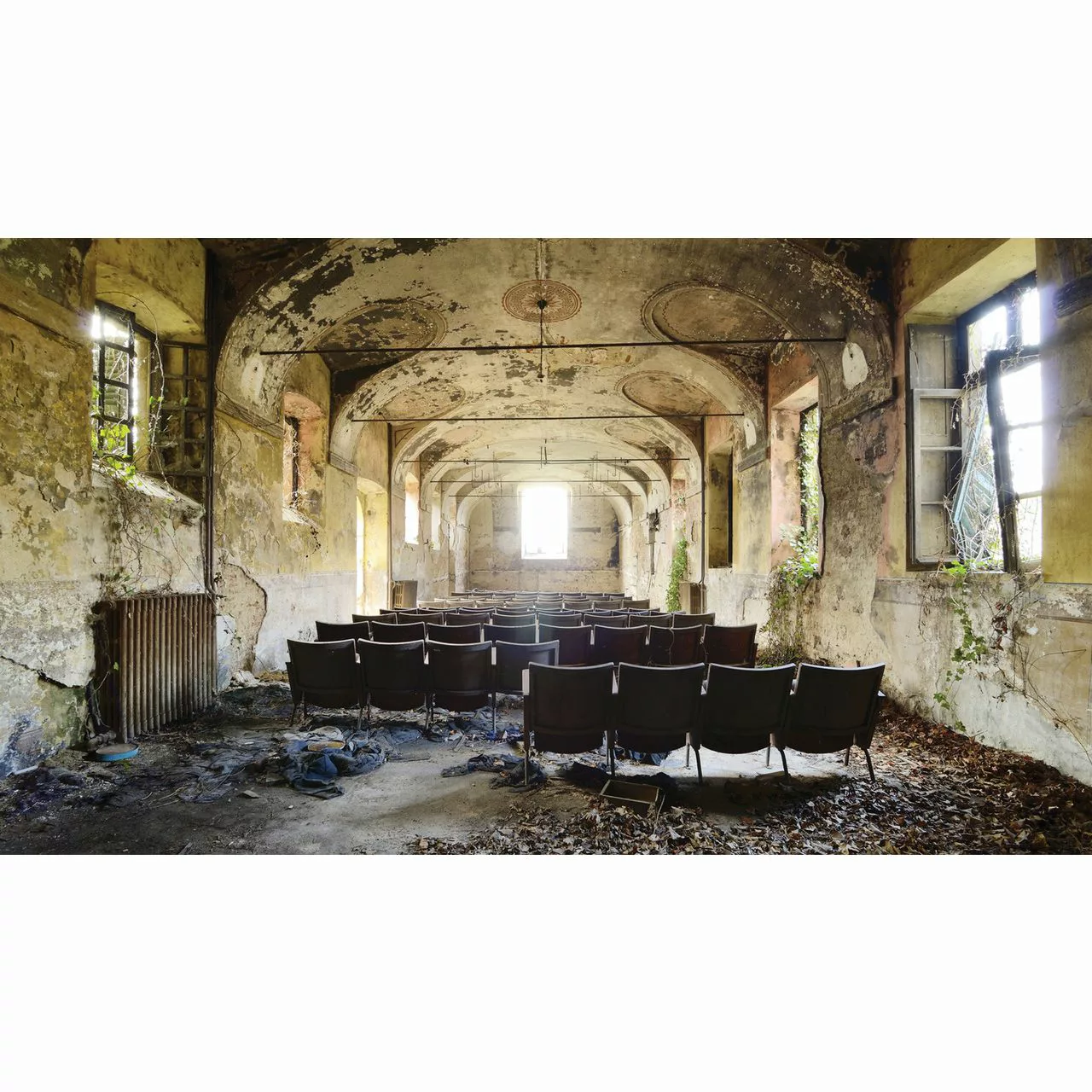 Euroart Acrylbild Abandoned Cinema günstig online kaufen