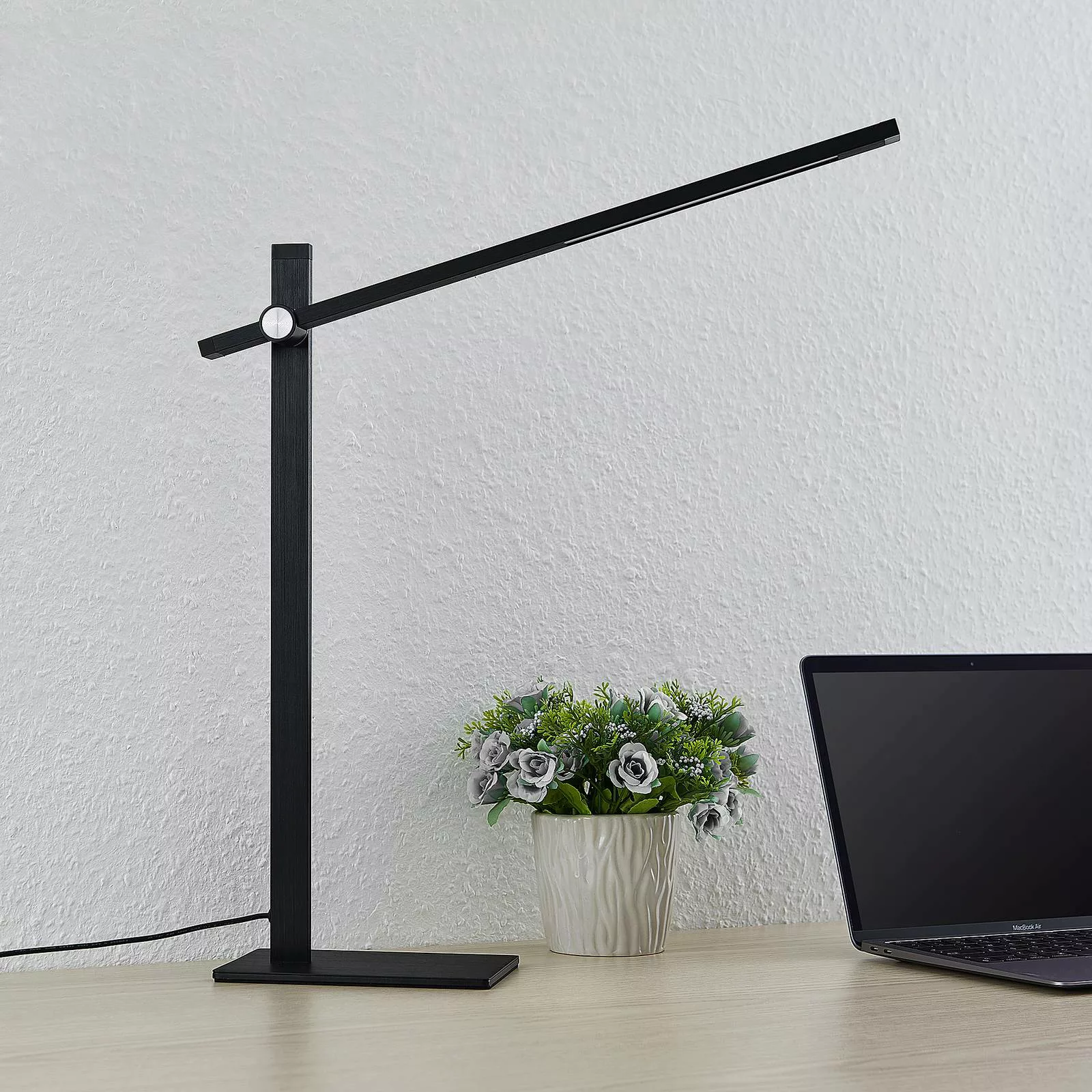 Lucande LED-Tischleuchte Wasko, schwarz, Metall, dimmbar günstig online kaufen
