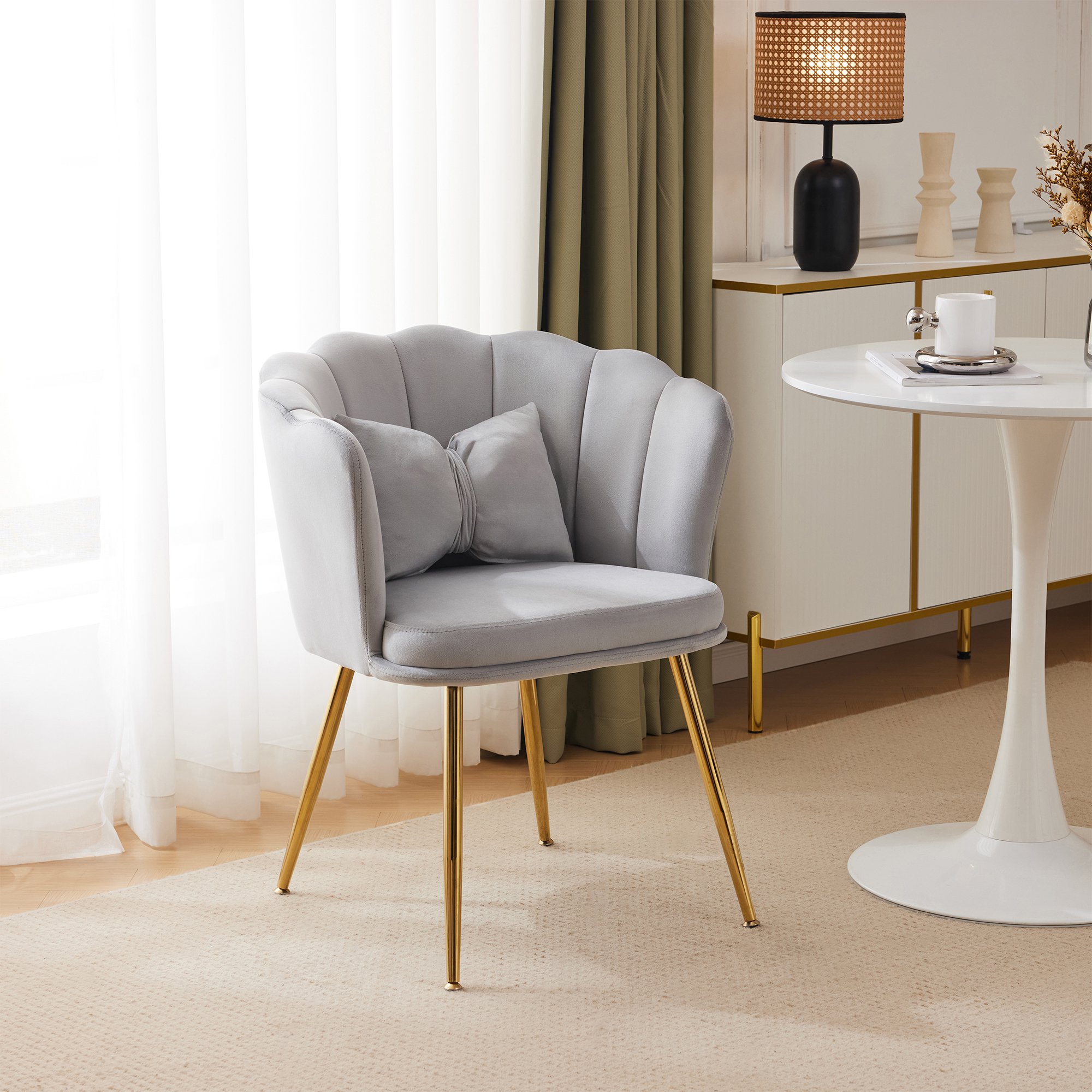 Moderne Design-Sessel aus Samt für das Wohnzimmer mit Petal-Rückenlehne und günstig online kaufen