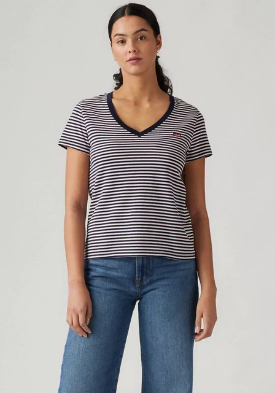 Levi's® V-Shirt PERFECT VNECK mit Mini-Batwing-Logostickerei günstig online kaufen