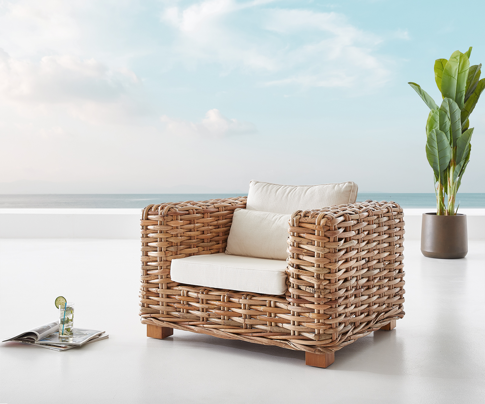 Loungesessel Nizza aus Rattan natur mit Kissen weiß günstig online kaufen