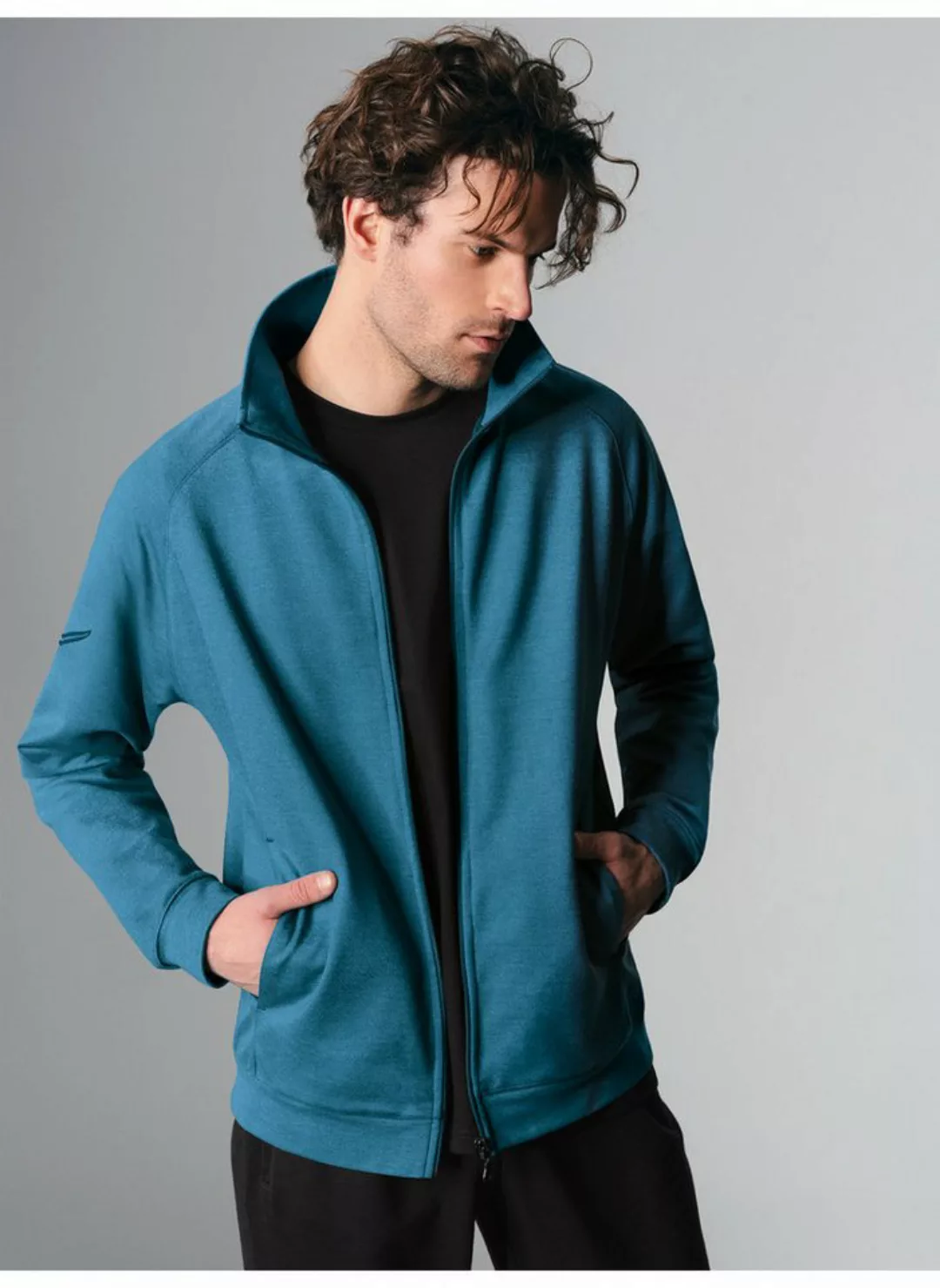 Trigema Sweatjacke TRIGEMA Raglanjacke aus Sweat-Qualität (1-tlg) günstig online kaufen