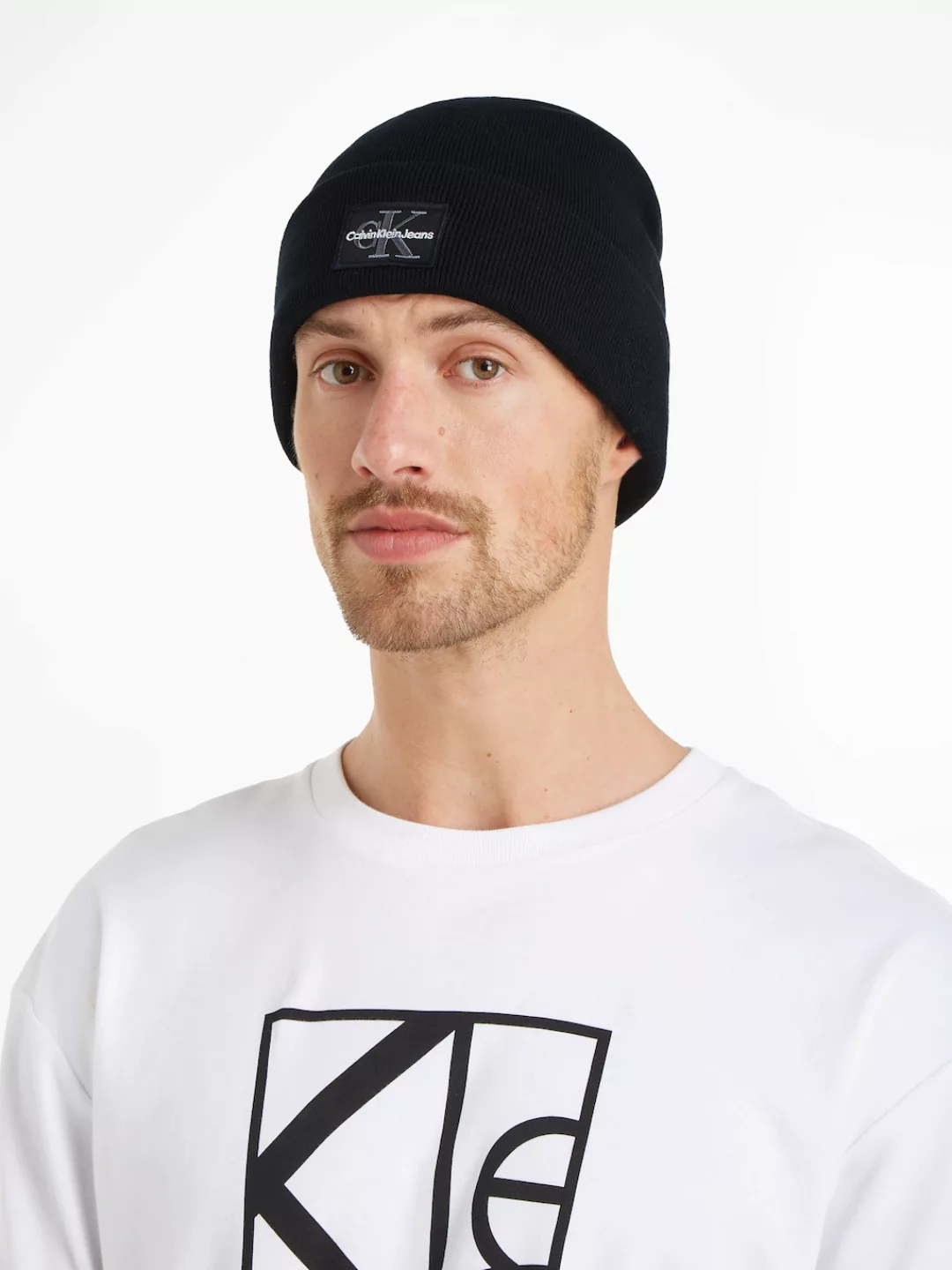 Calvin Klein Jeans Beanie "MONO LOGO PATCH BEANIE", mit Logopatch günstig online kaufen