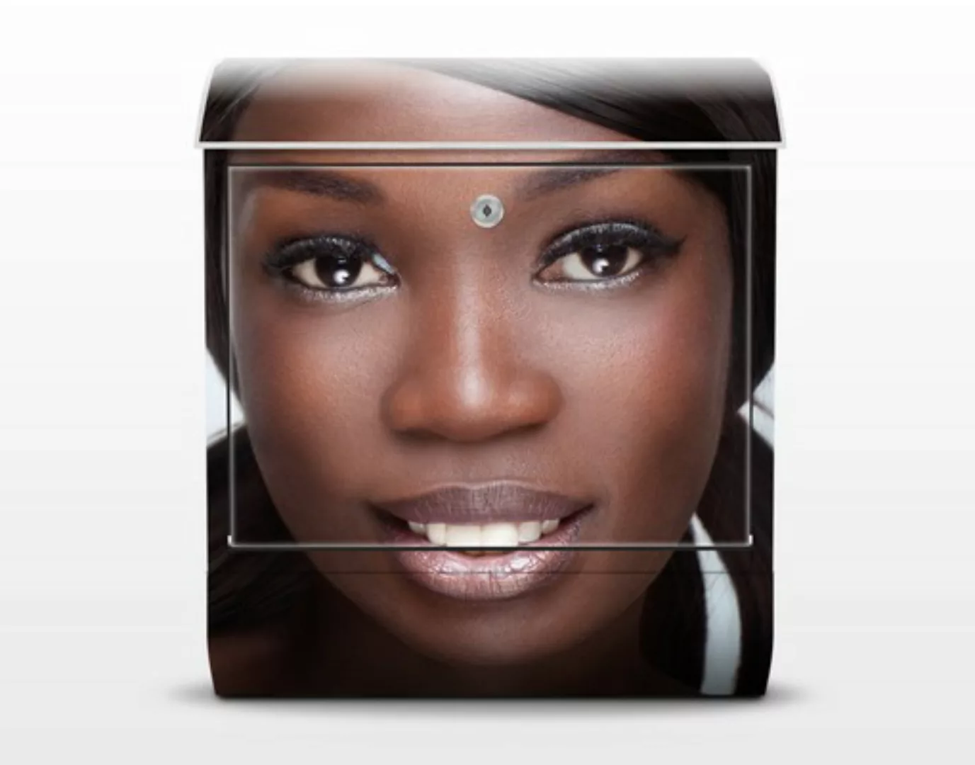 Briefkasten Portrait Black Beauty Close Up günstig online kaufen