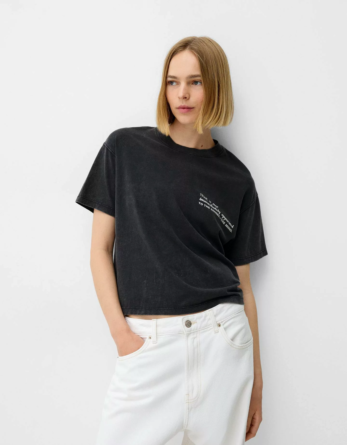 Bershka Shirt Im Washed-Look Mit Print Und Kurzen Ärmeln Damen M Dunkelgrau günstig online kaufen