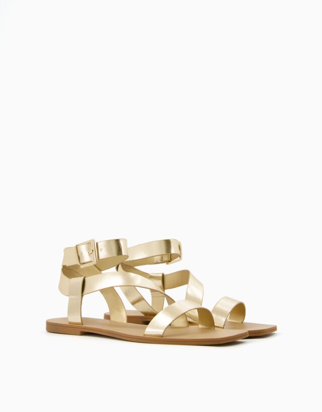 Bershka Flache Metallic-Sandalen Mit Knöchelriemchen Damen 36 Gold günstig online kaufen