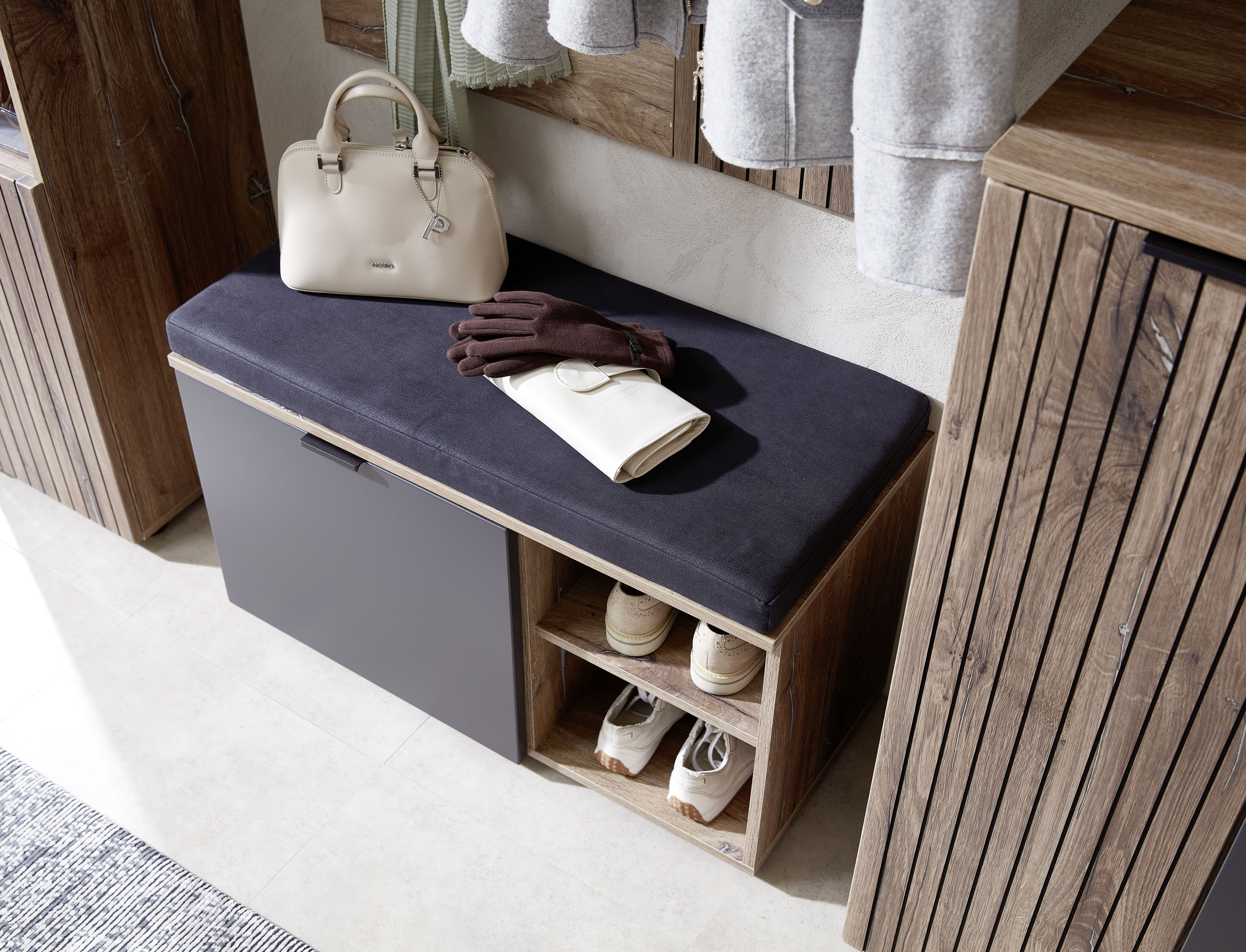 Innostyle Sitzbank "Line Schuhbank inkl. Sitzkissen, 82x51x38cm (B/H/T)", ( günstig online kaufen
