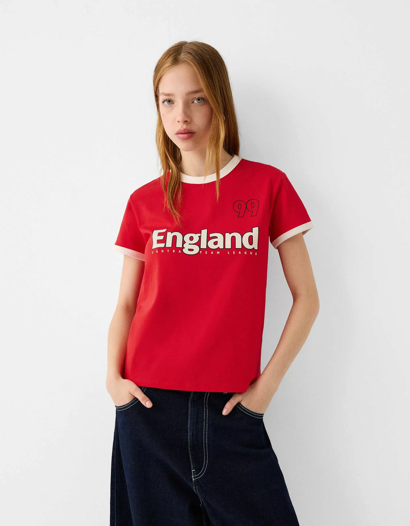 Bershka Sportliches Kurzarm-T-Shirt Mit Kontrasten Damen Xl Rot günstig online kaufen