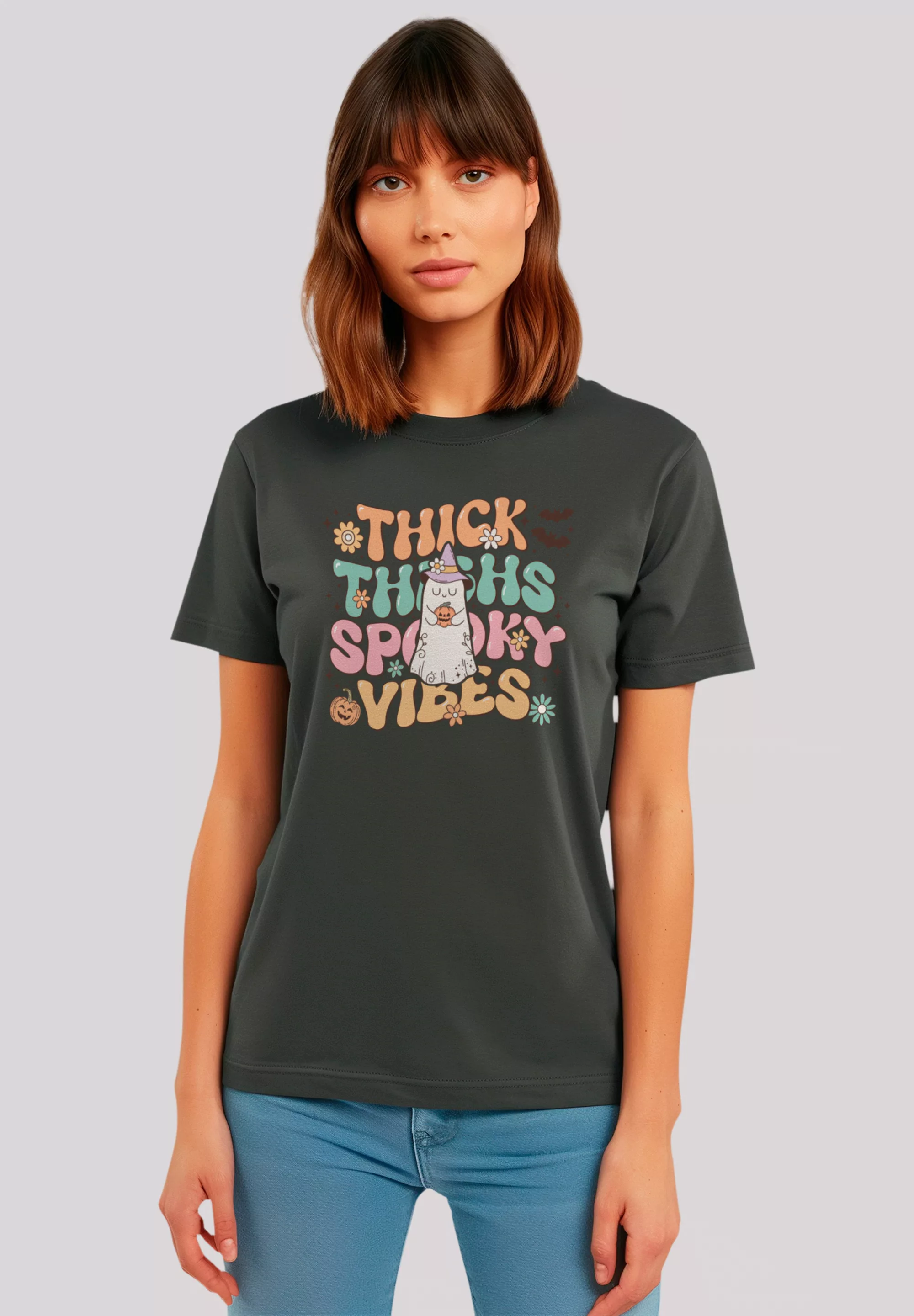 F4NT4STIC T-Shirt "Retro Halloween Thick Thighs Spooky Vibes", Premium Qual günstig online kaufen