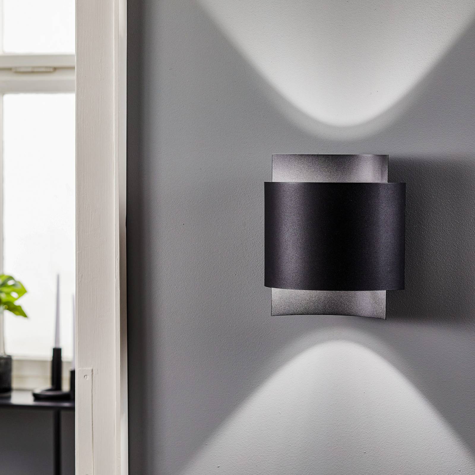 Wandlampe Pako aus zwei Stahlplatten in Schwarz günstig online kaufen