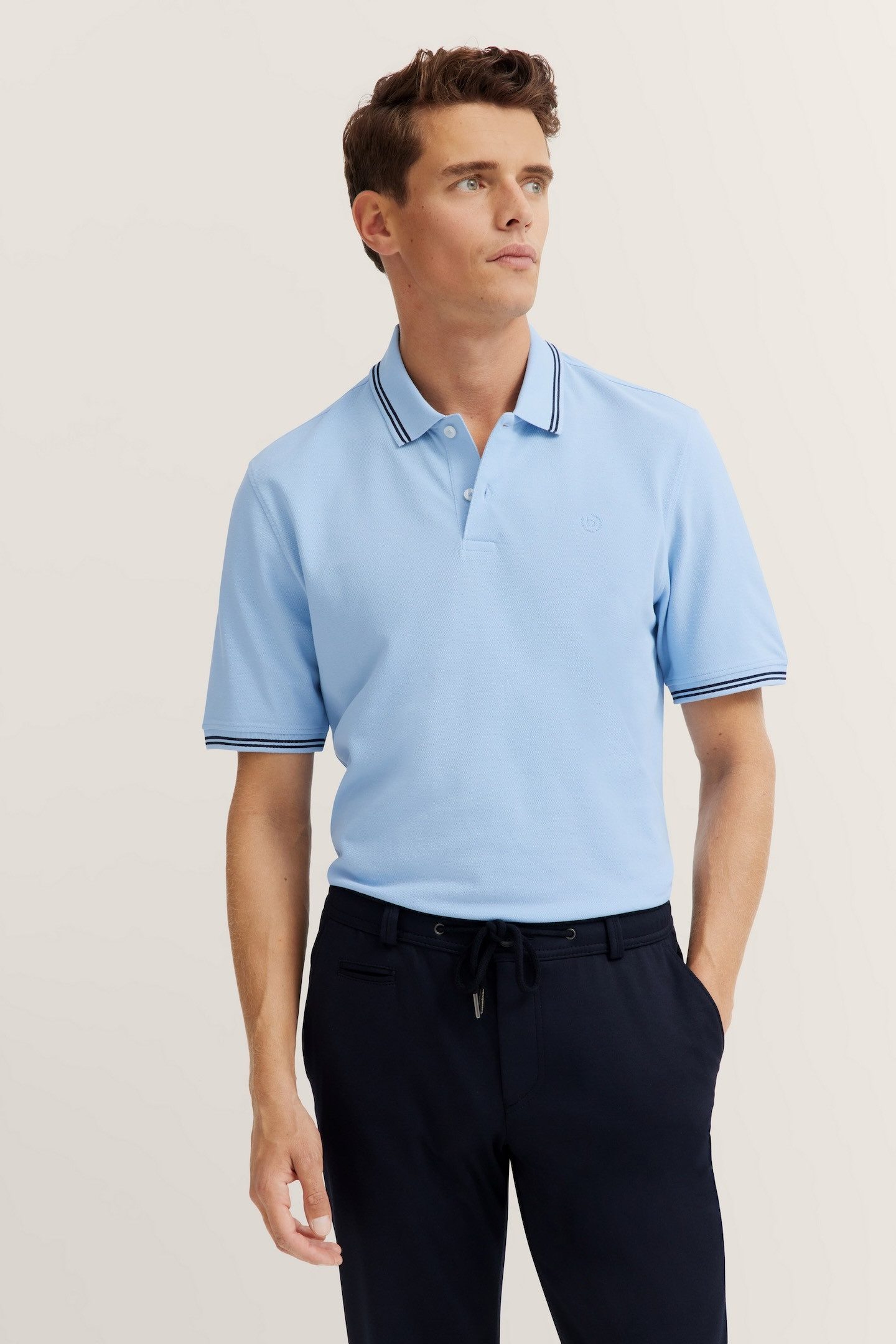 bugatti Poloshirt, mit Kontraststreifen und Bruststickerei günstig online kaufen