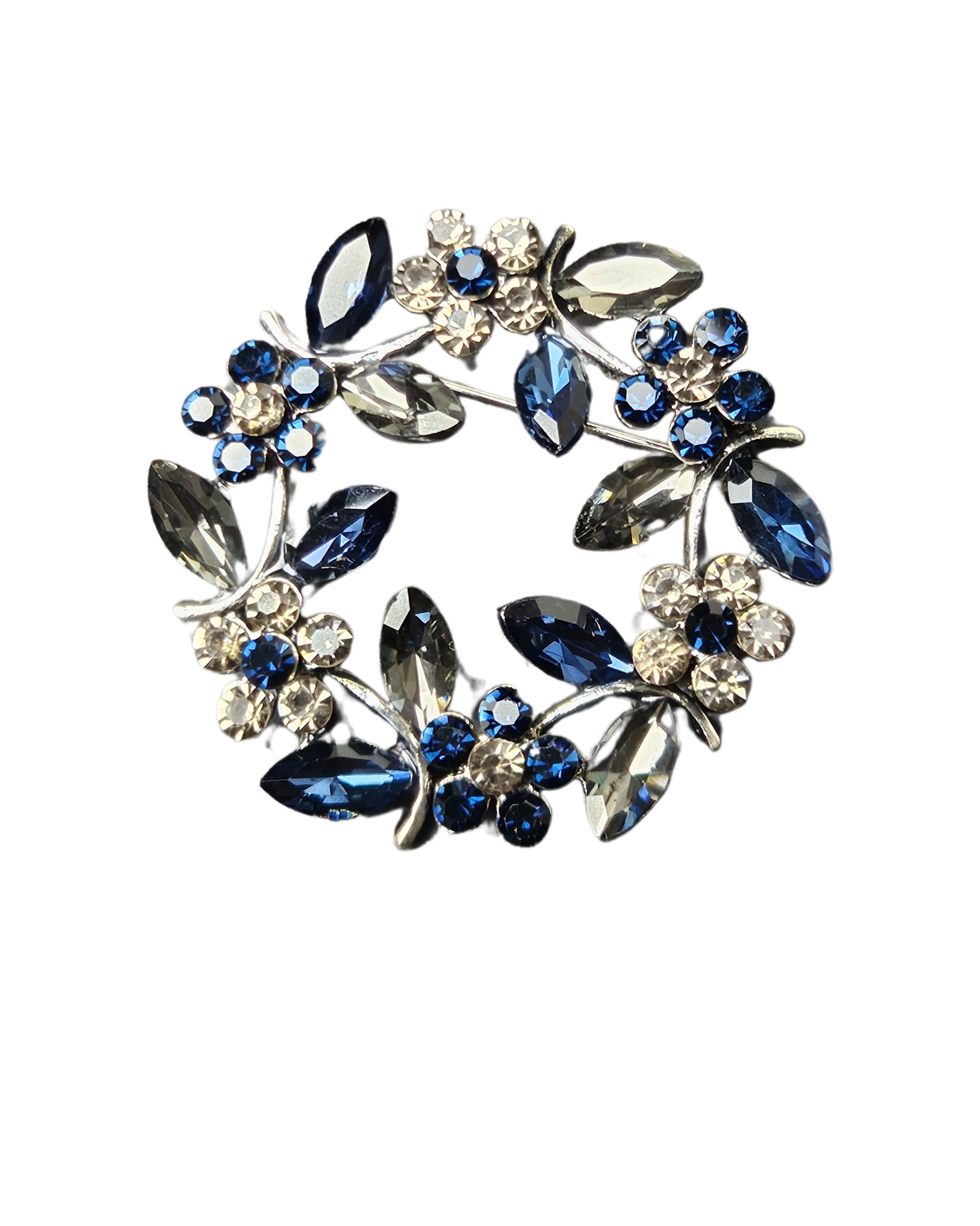 MayTree Brosche "Blumenkranz", mit Strass-Steinen, dunkelblau günstig online kaufen