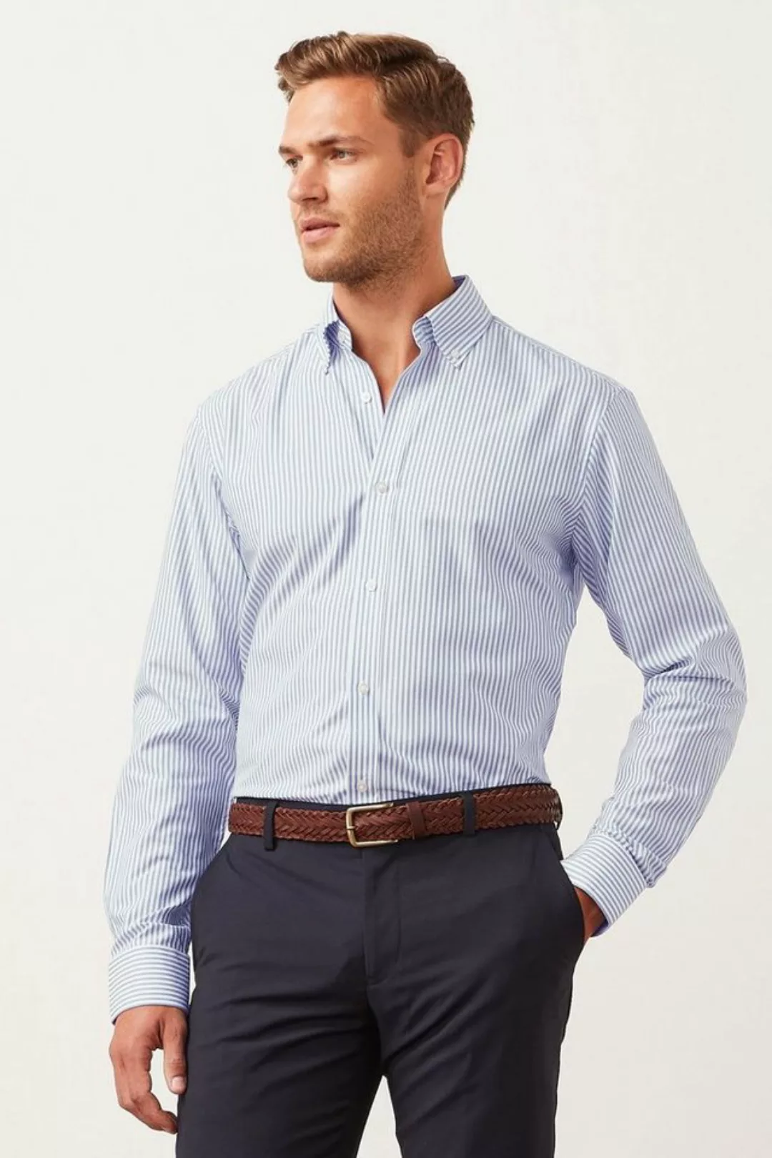 Next Langarmhemd Pflegeleichtes Button-Down-Oxford-Hemd (1-tlg) günstig online kaufen