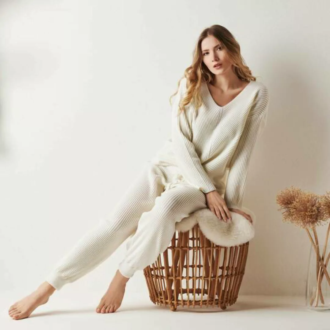 Merino Loungewear Set "V-strickpullover Blossom & Strickhose Blossom" günstig online kaufen