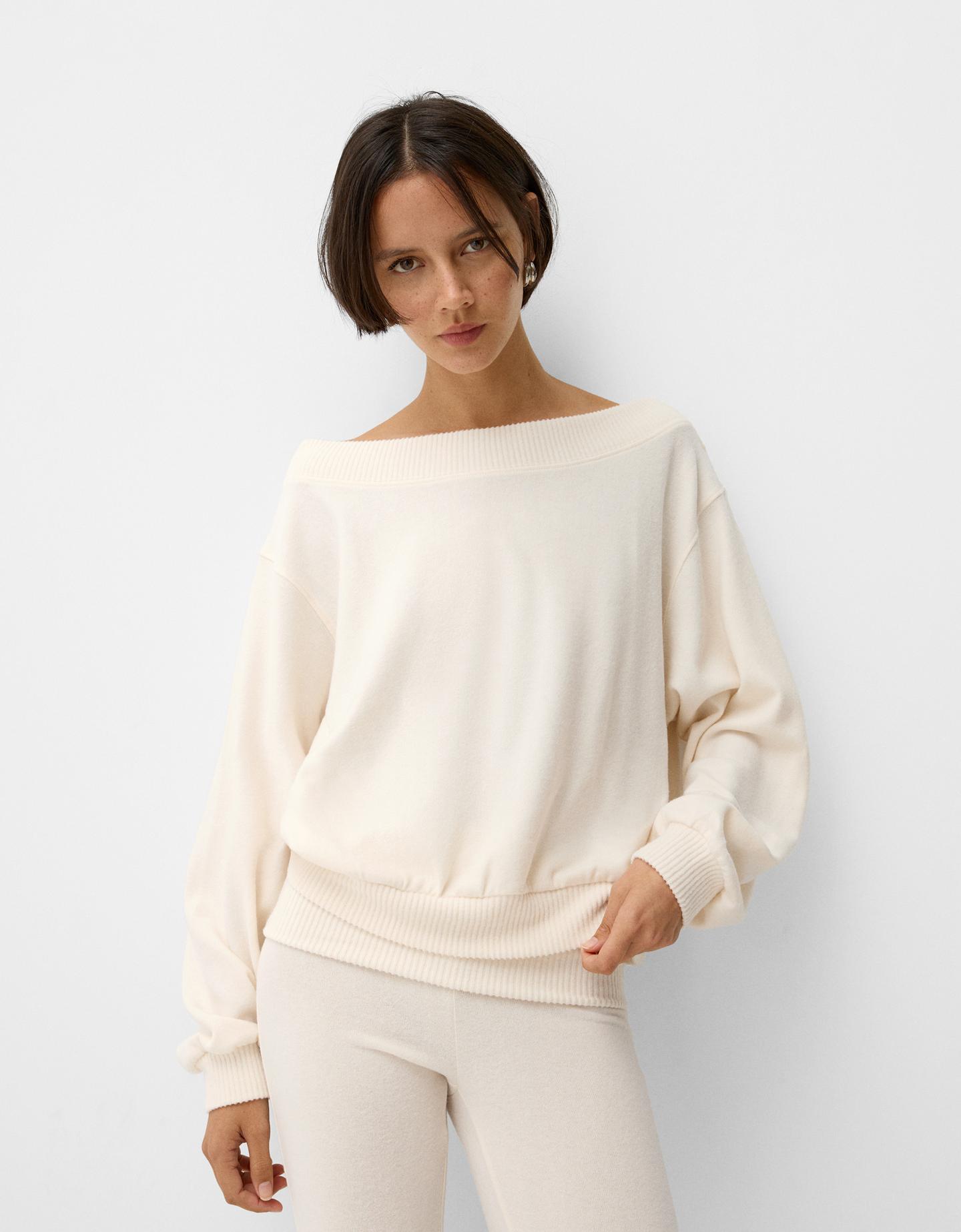 Bershka Pullover Mit Asymmetrischem Kragen Damen 10-12 Rohweiß günstig online kaufen