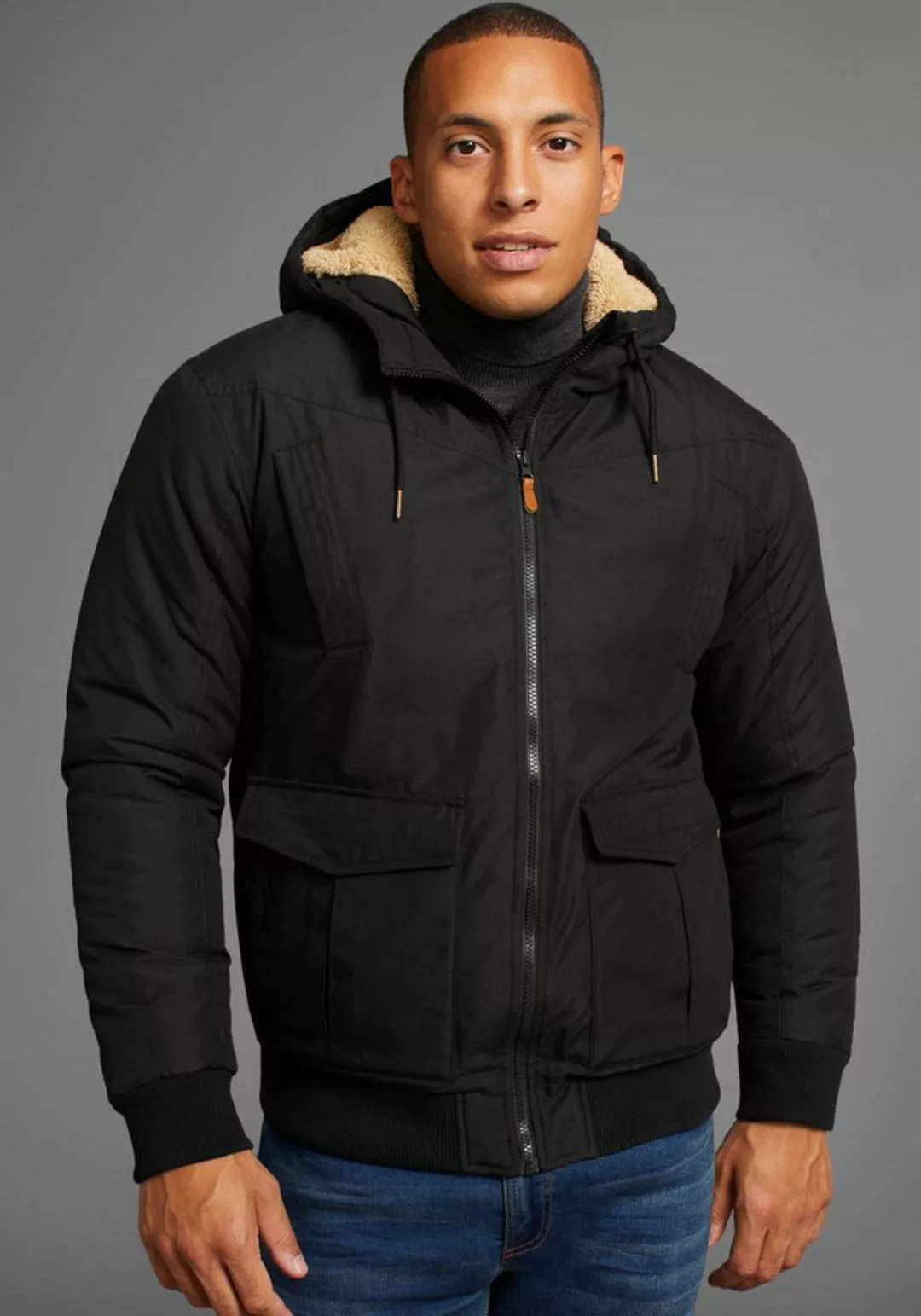 Bruno Banani Winterjacke aus Baumwolle und Polyester, hochschließender Krag günstig online kaufen