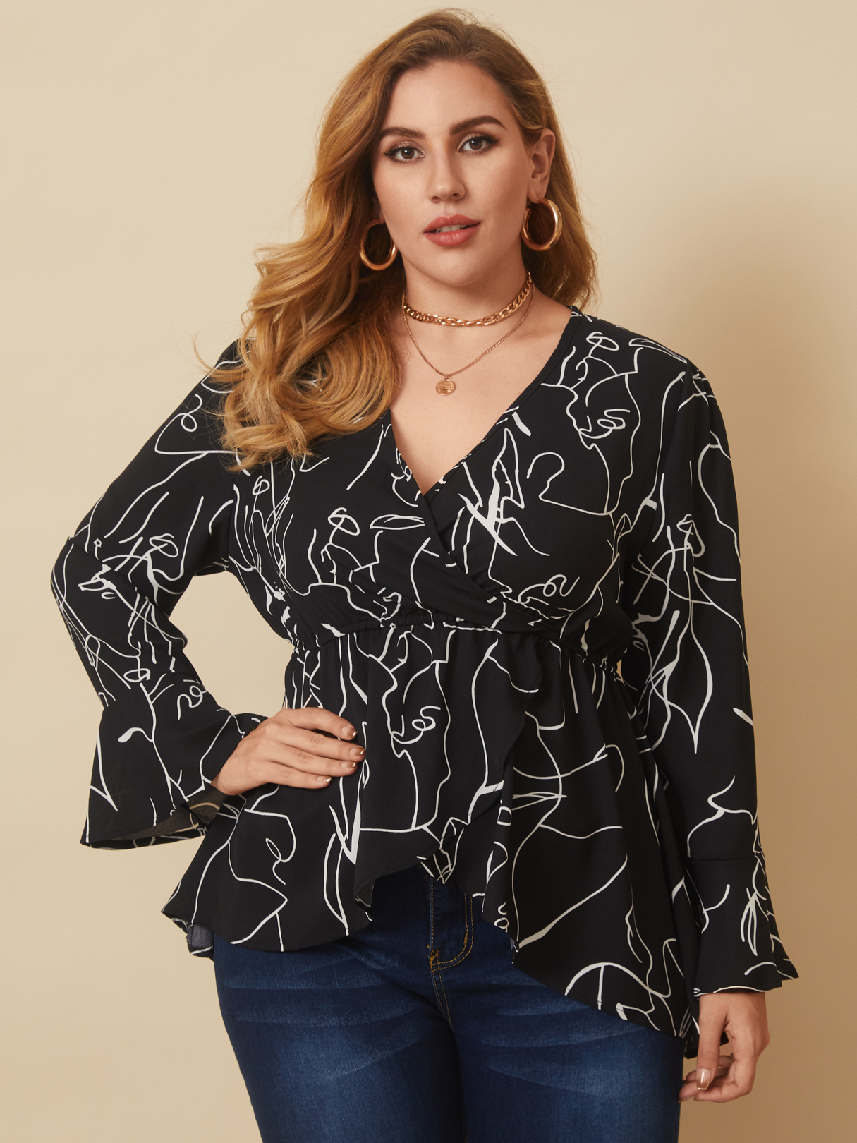 Plus Size Bluse mit V-Ausschnitt und langen Ärmeln im Wickeldesign günstig online kaufen