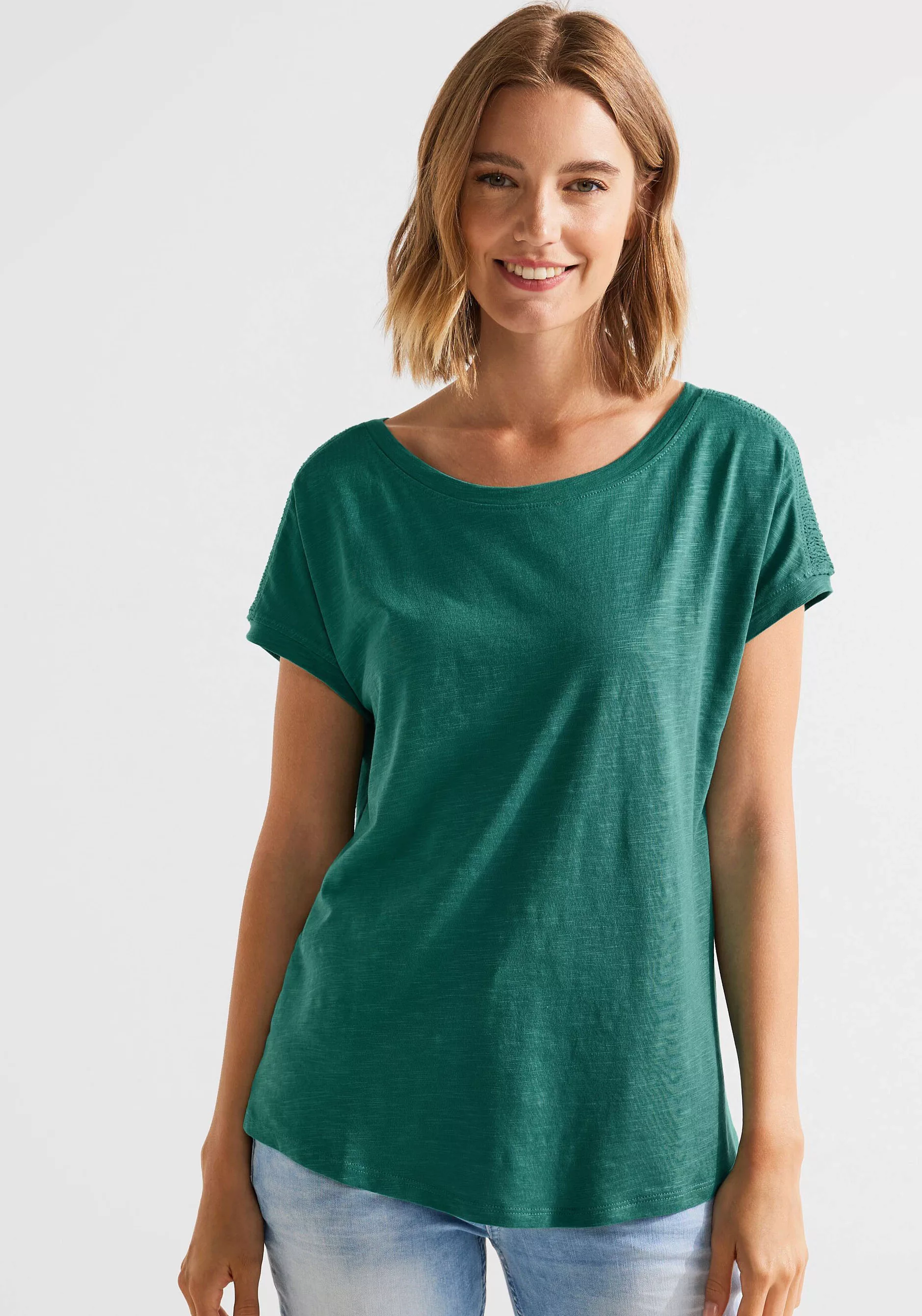 STREET ONE T-Shirt, mit modischen Ziernähten und Raffungen auf den Schulter günstig online kaufen