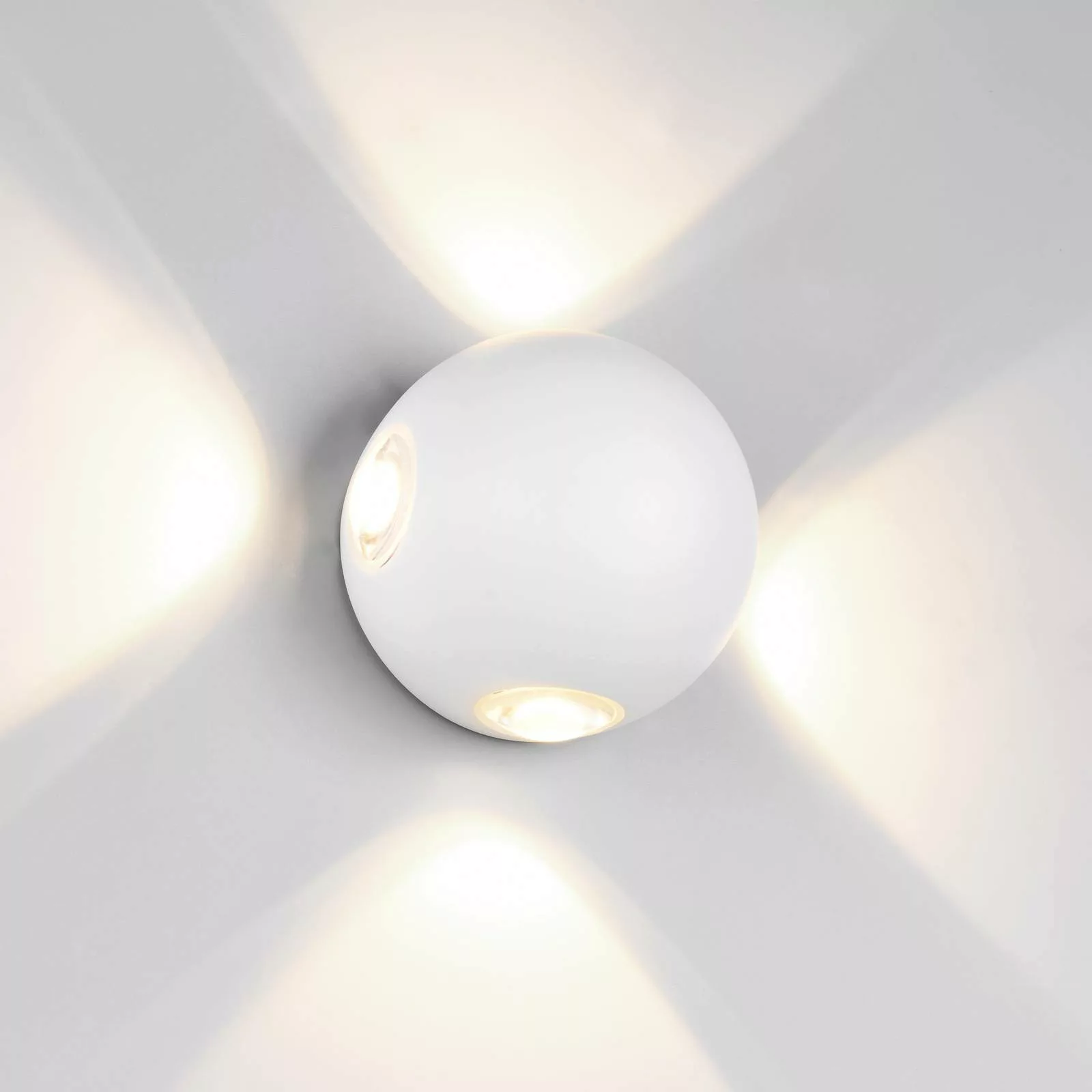LED-Außenwandleuchte Avisio, weiß matt, 4-flammig, halbrund günstig online kaufen