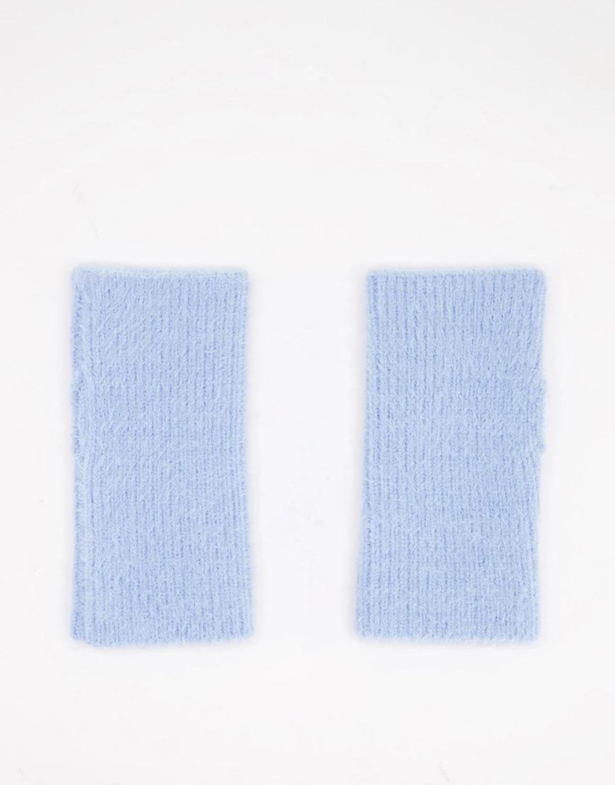 ASOS DESIGN – Flauschige Handwärmer in Blau günstig online kaufen
