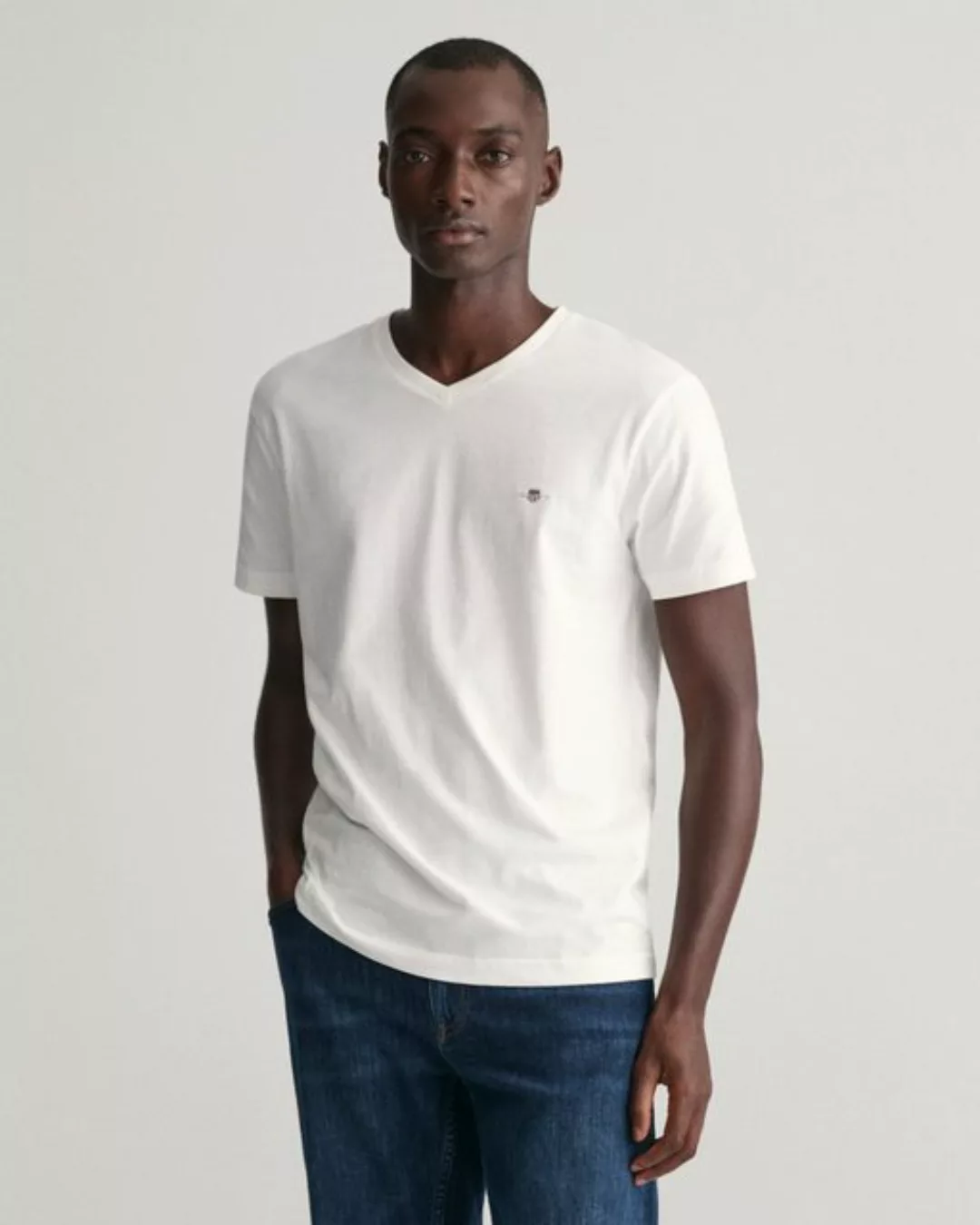 Gant T-Shirt "SLIM SHIELD SS T-SHIRT", mit Logostickerei auf der Brust günstig online kaufen