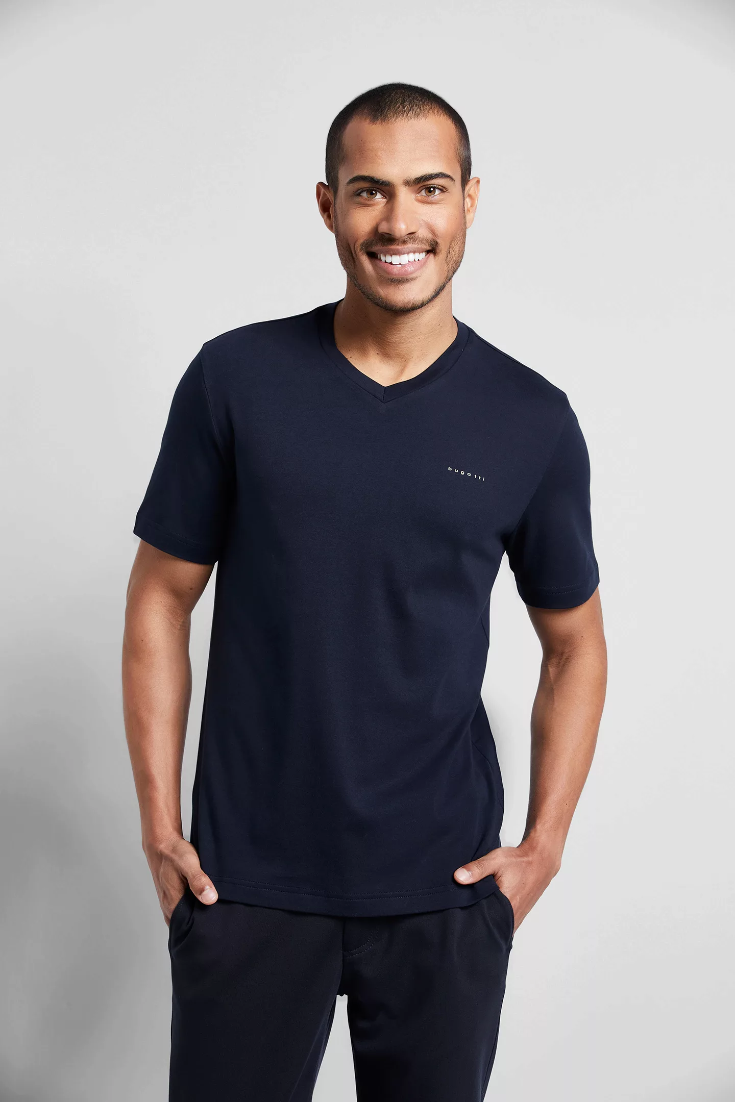 bugatti T-Shirt, mit V-Ausschnitt günstig online kaufen