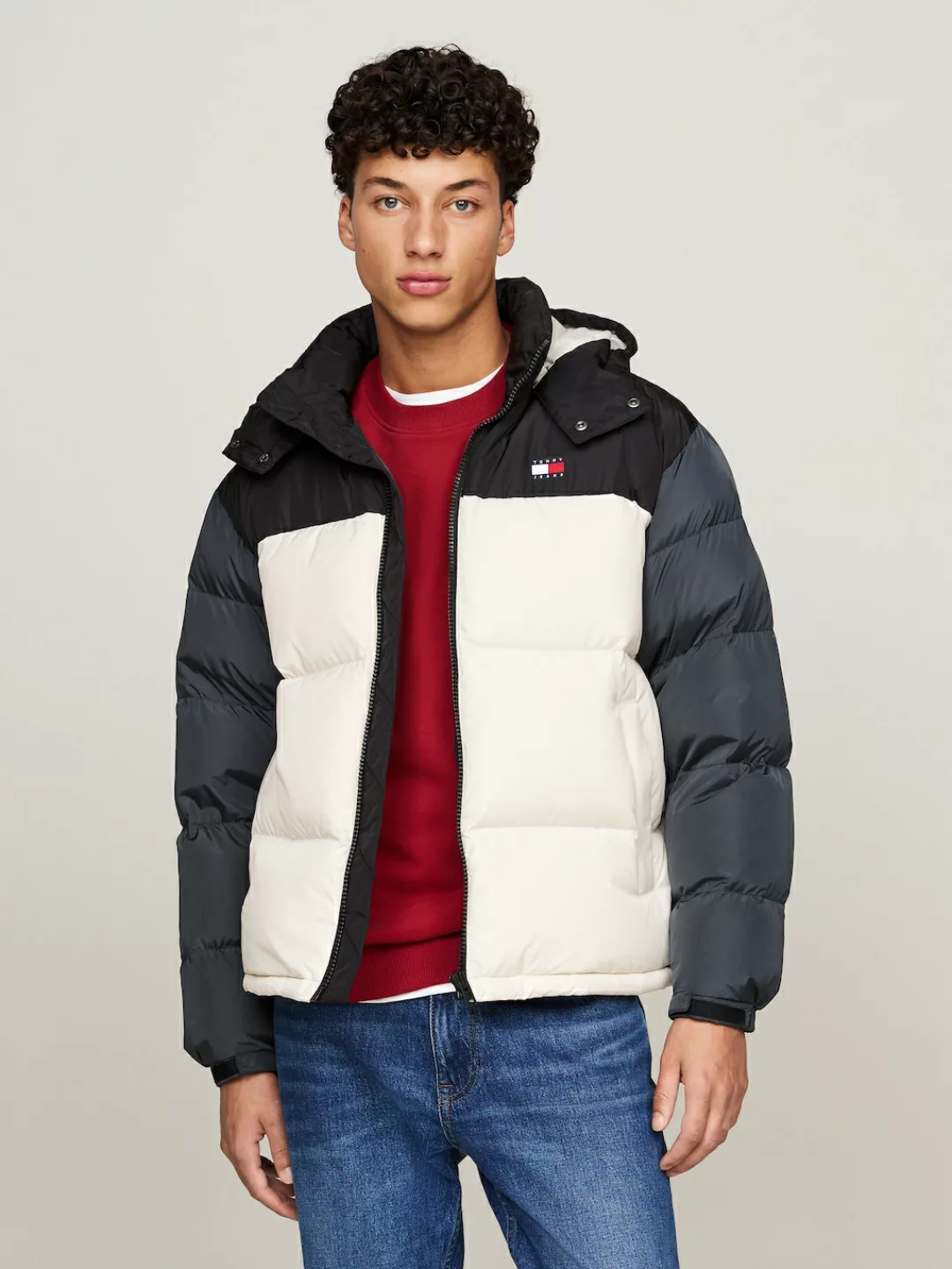 Tommy Jeans Steppjacke "TJM ALASKA COLORBLOCK PUFFER", mit Kapuze, im mehrf günstig online kaufen