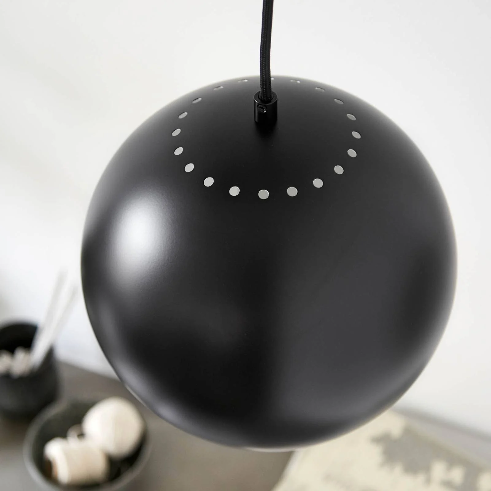 FRANDSEN Ball Hängelampe, Ø 25 cm, schwarz matt günstig online kaufen