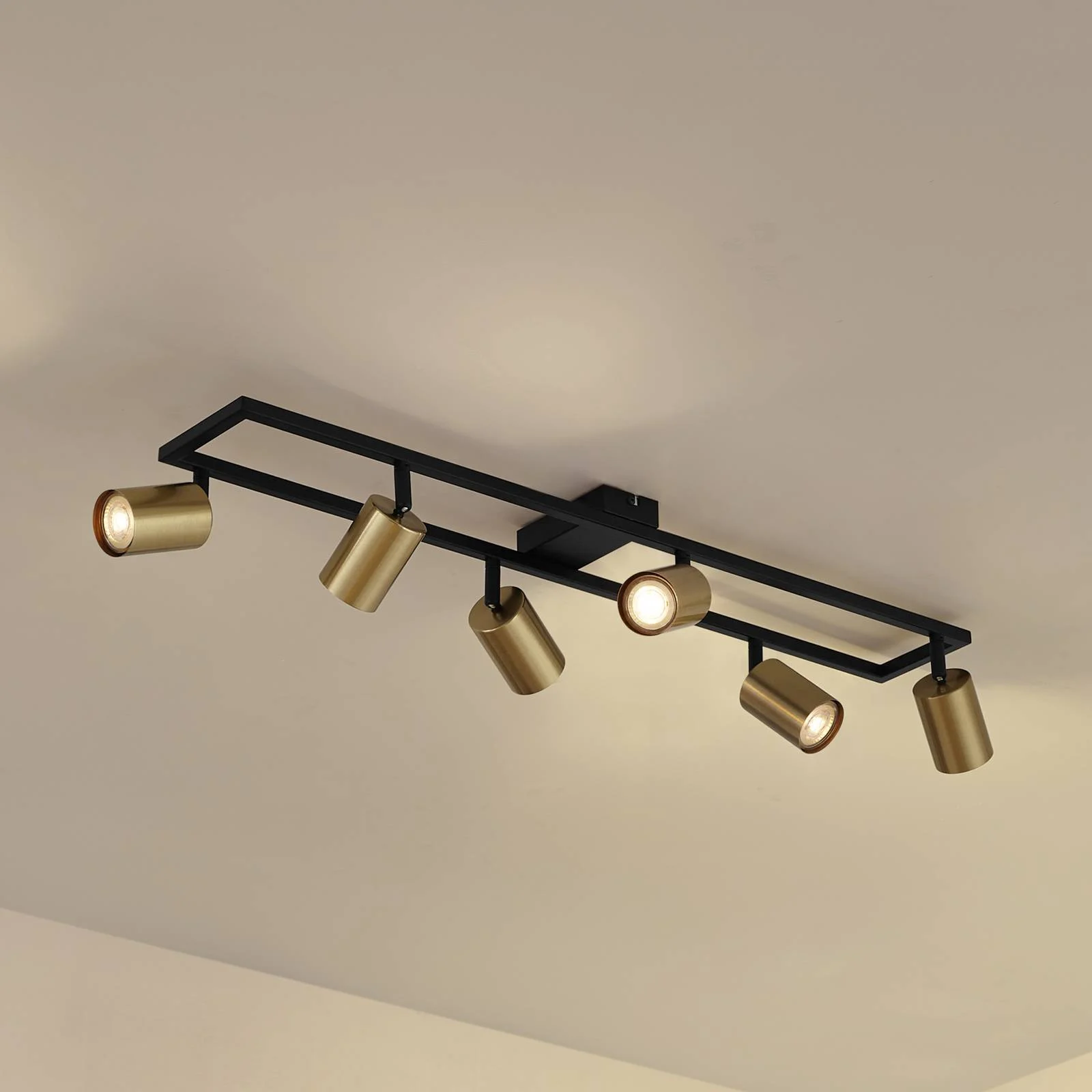 Lindby Deckenstrahler Bravius, messing, 6-flammig, Eisen günstig online kaufen