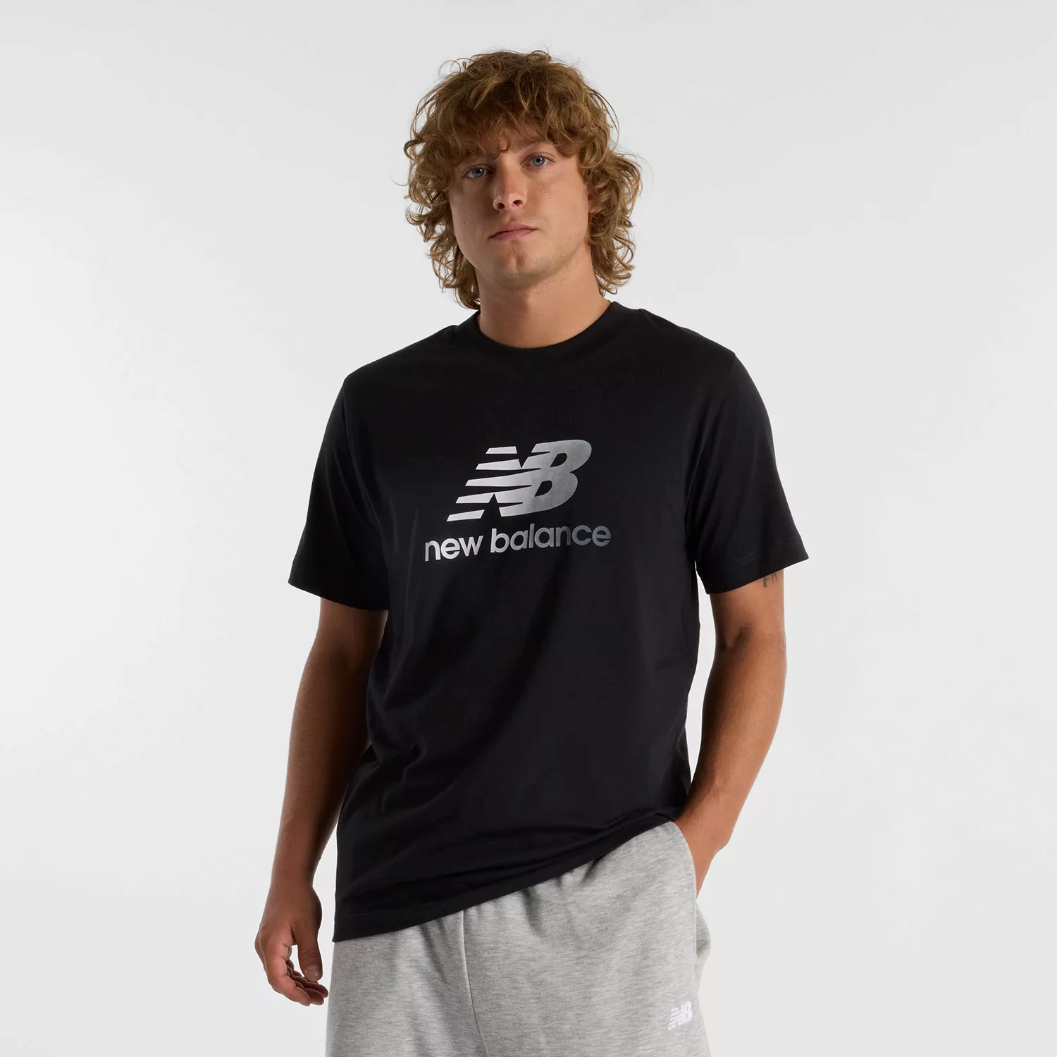 New Balance T-Shirt "SPORT ESSENTIALS GRADIENT LOGO T-SHIRT" günstig online kaufen