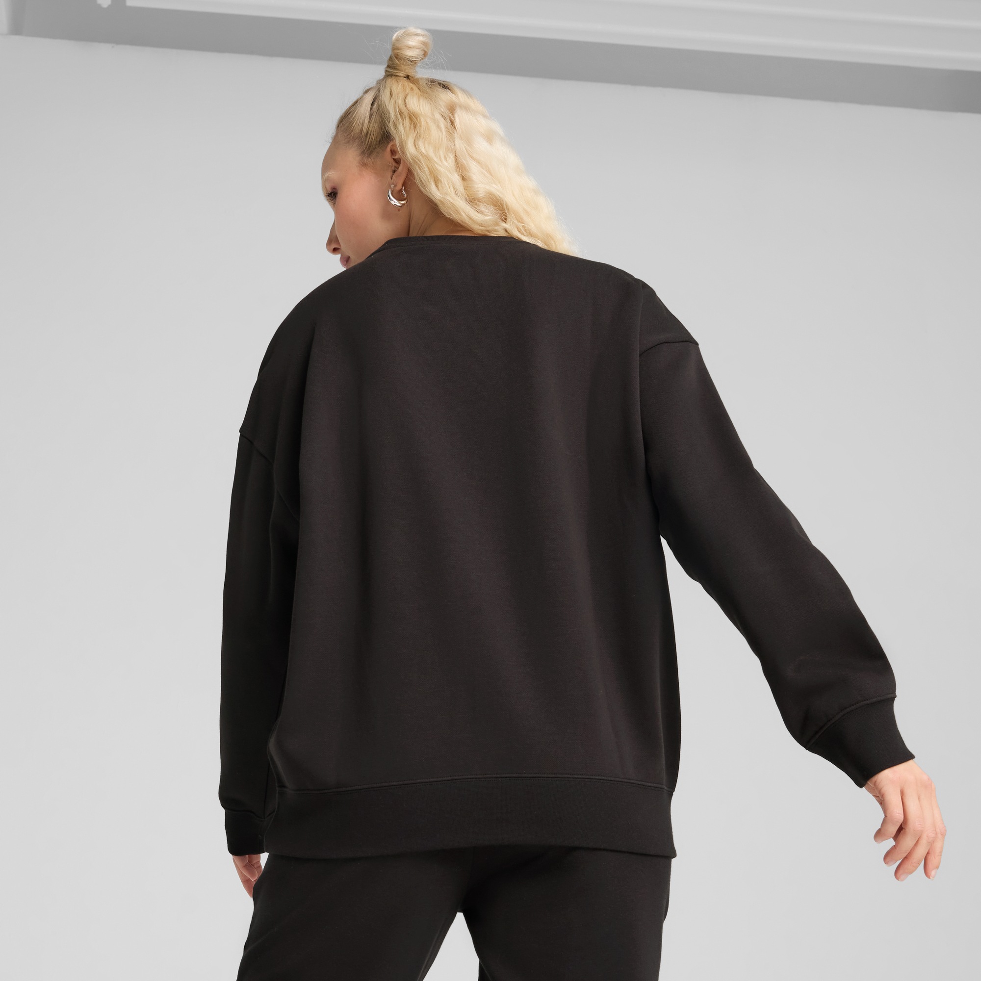 PUMA Langarmshirt "ESS OVERSIZED CREW FL" günstig online kaufen