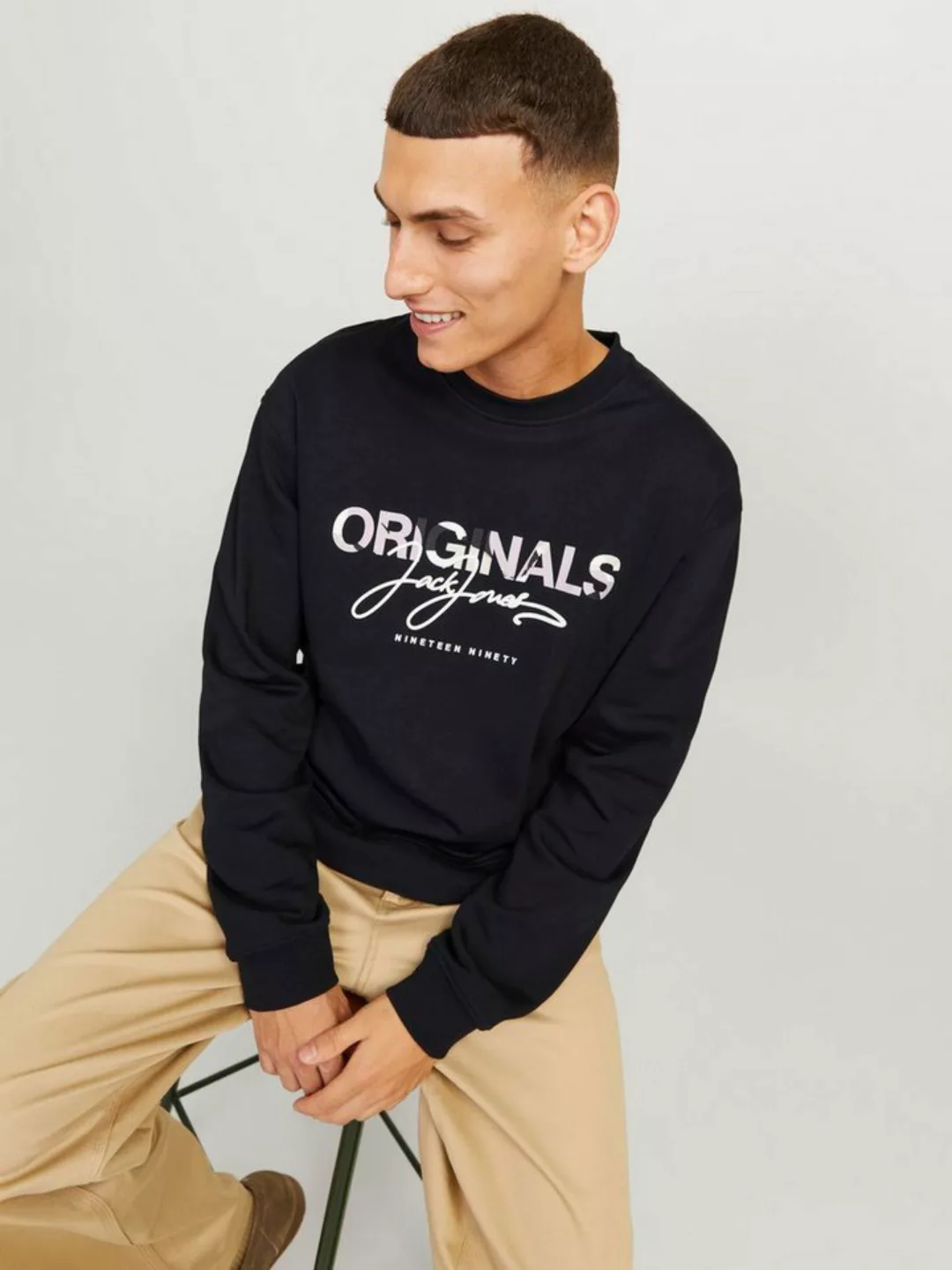 Jack & Jones Sweater JORARUBA AOP BRANDING SWEAT CREW NECK günstig online kaufen