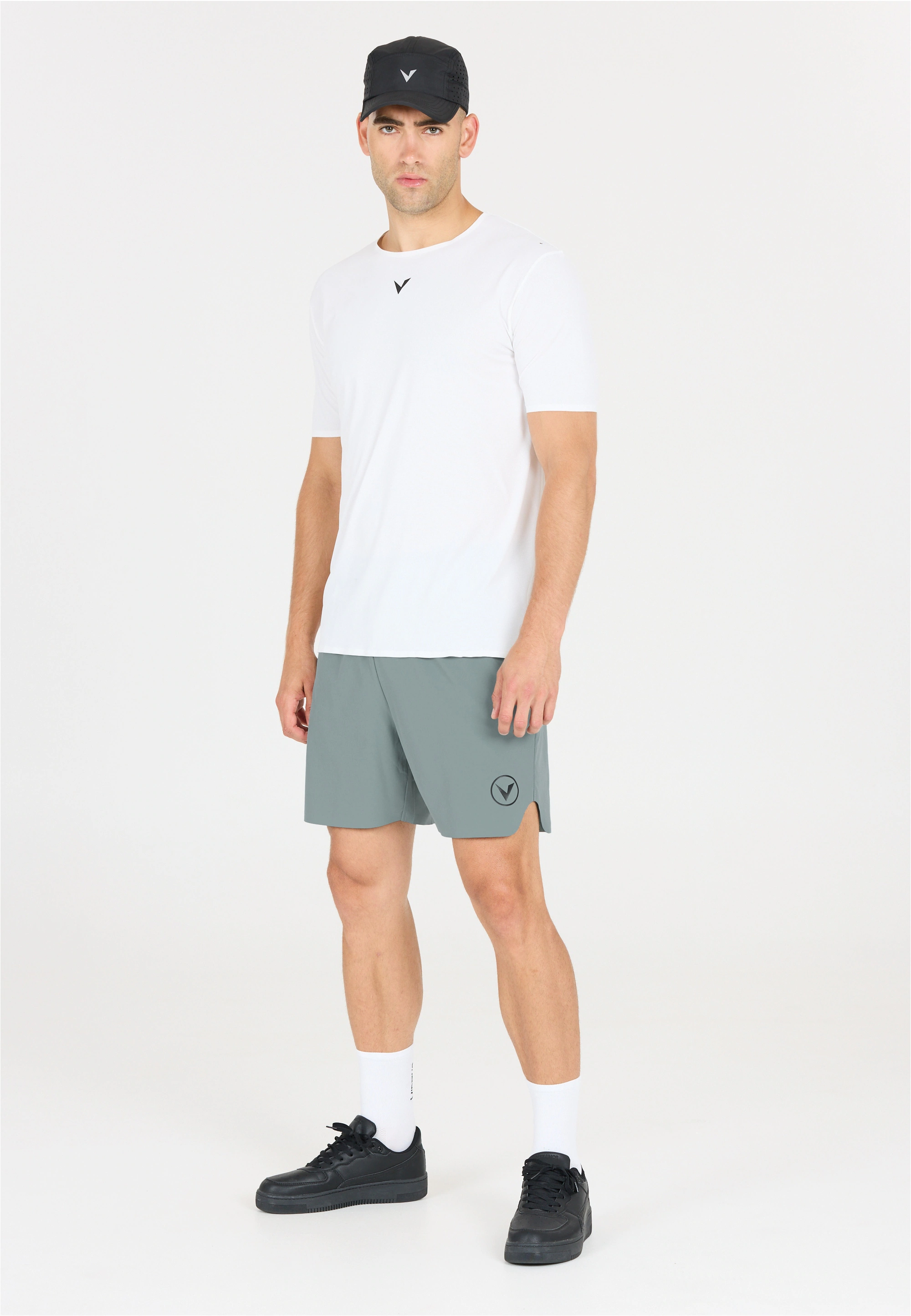Virtus Shorts "Spier", mit feuchtigkeitsregulierenden Eigenschaften günstig online kaufen