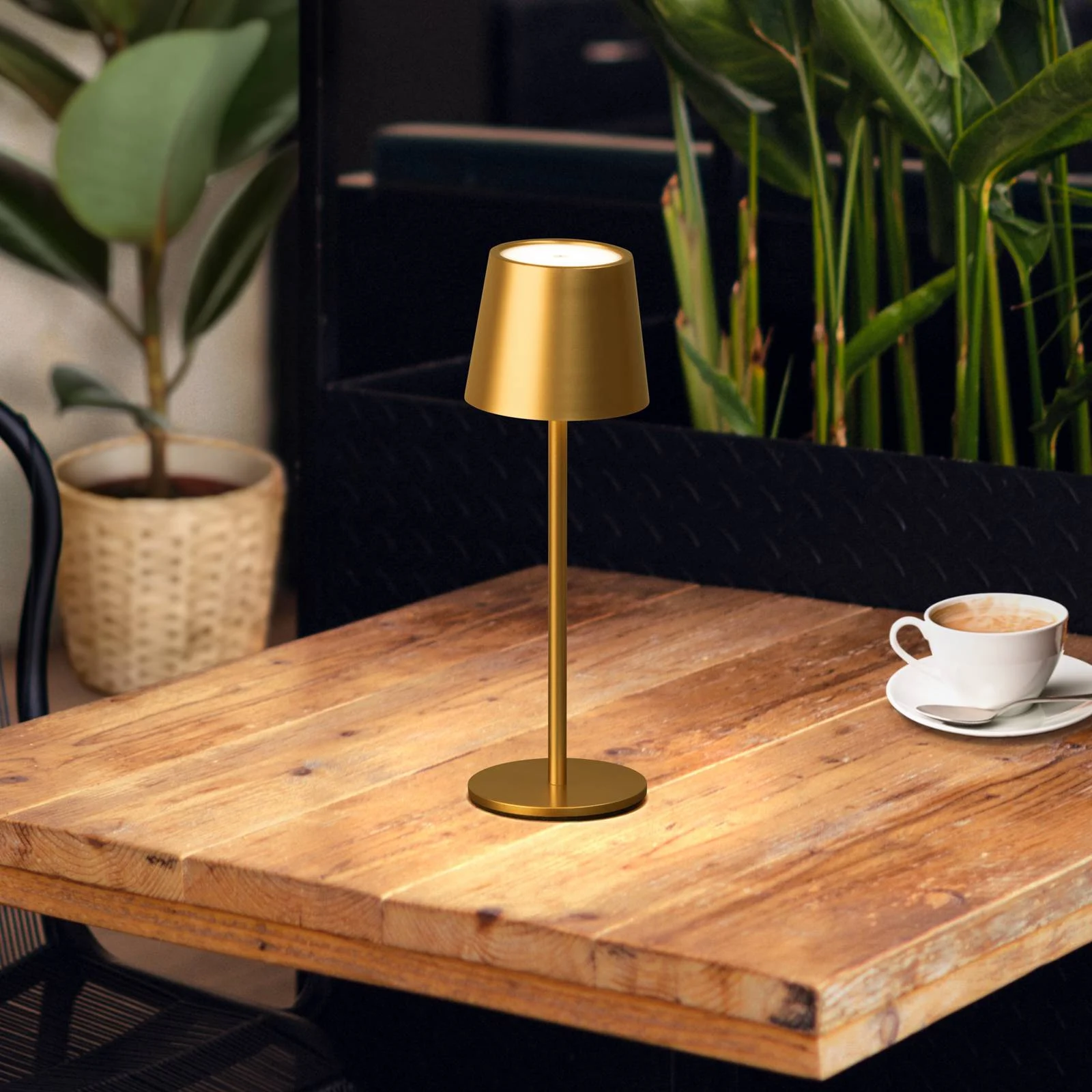 LED-Akku-Tischleuchte Roxi, goldfarben, Metall, IP54, Dimmer günstig online kaufen