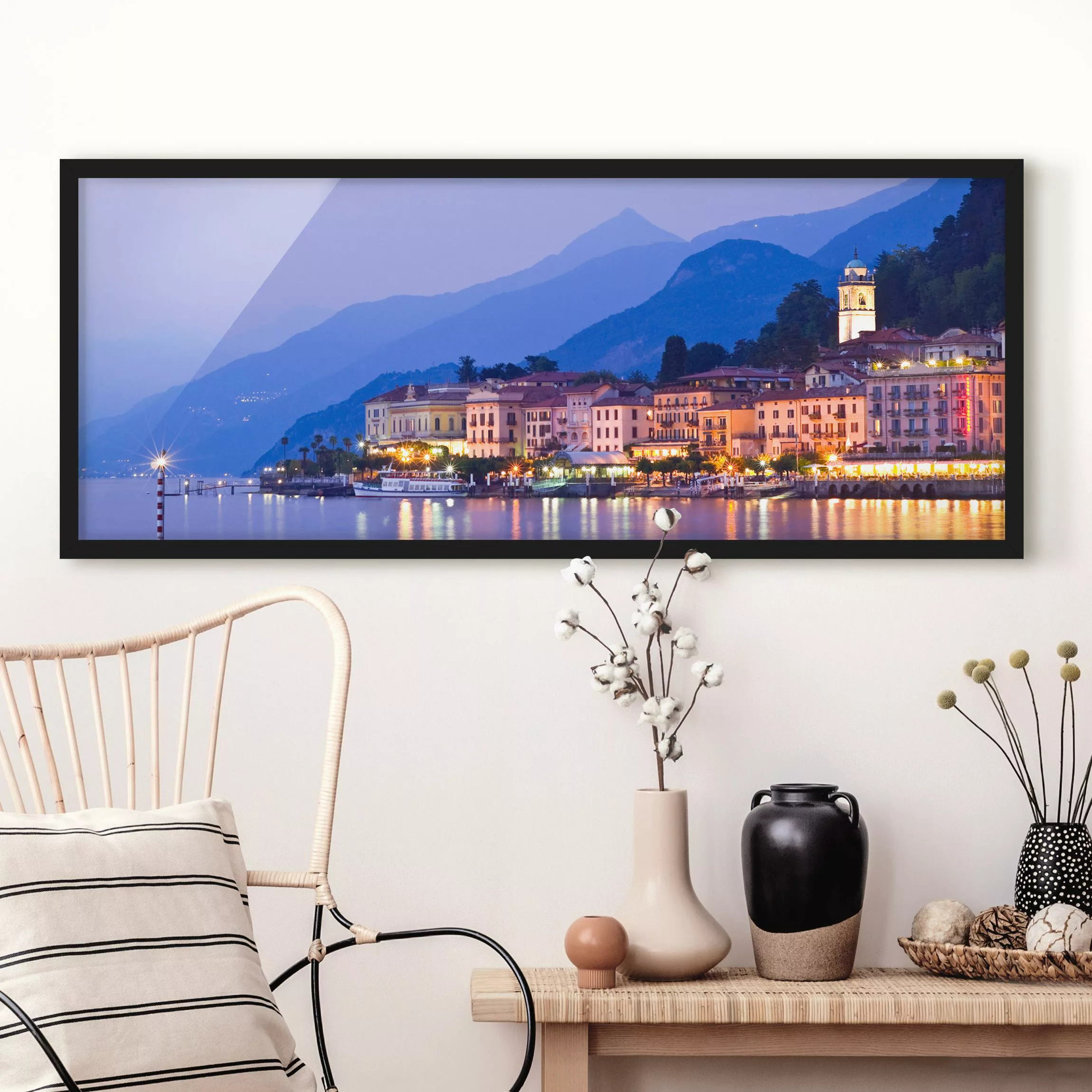 Bild mit Rahmen Architektur & Skyline - Panorama Bellagio am Comer See günstig online kaufen