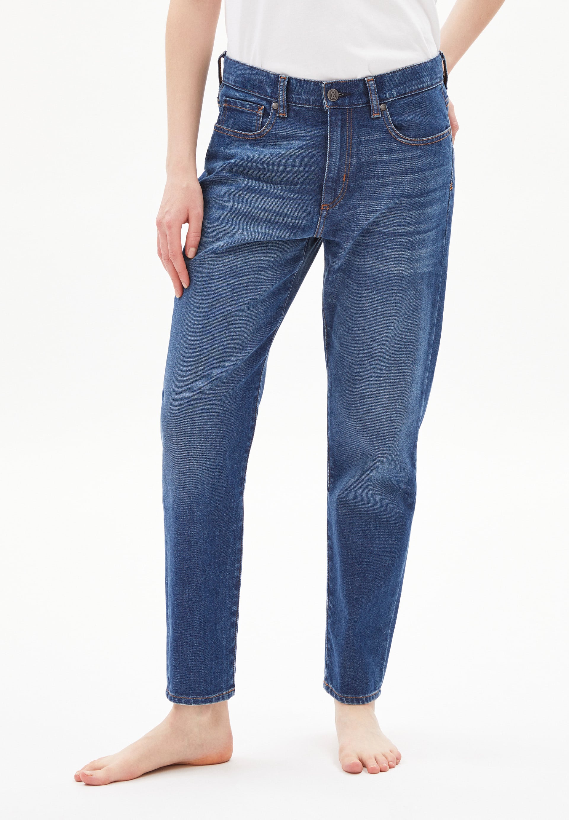 Jeans CAYAA TAPERED in dark von ARMEDANGELS günstig online kaufen
