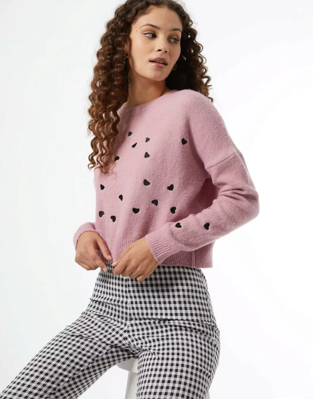 Miss Selfridge – North – Pullover mit Herzmuster-Rosa günstig online kaufen
