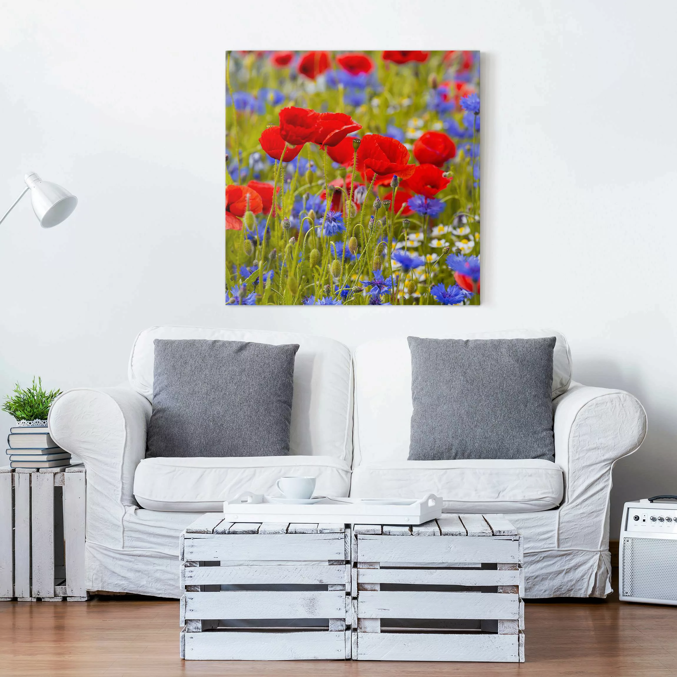 Leinwandbild Sommerwiese mit Mohn und Kornblumen günstig online kaufen