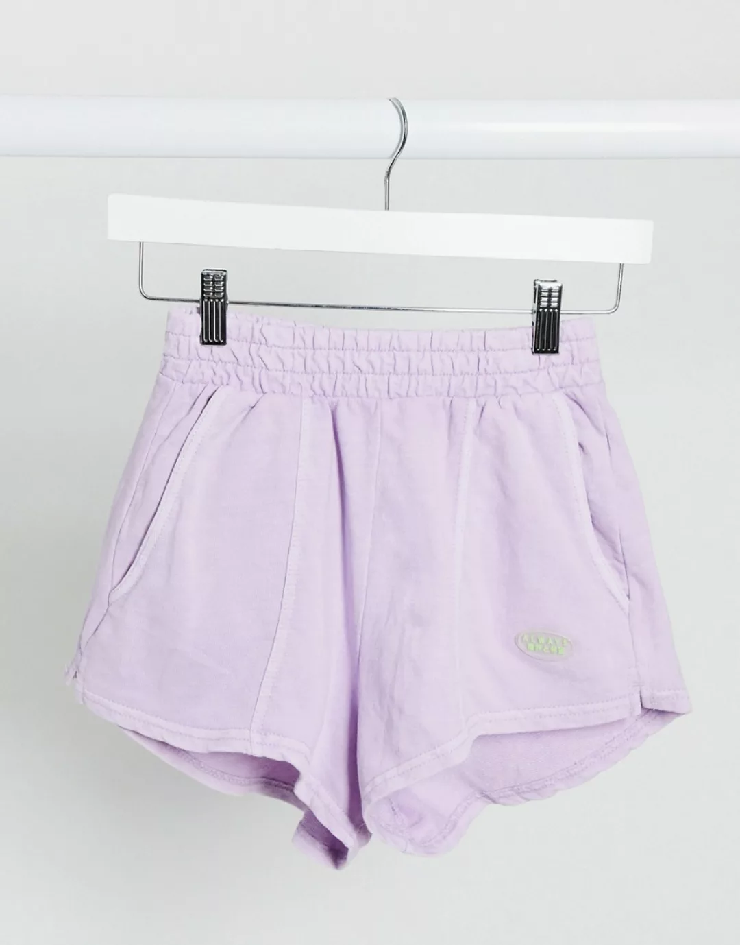 Bershka – Jersey-Lauf-Shorts in Lila-Rosa günstig online kaufen