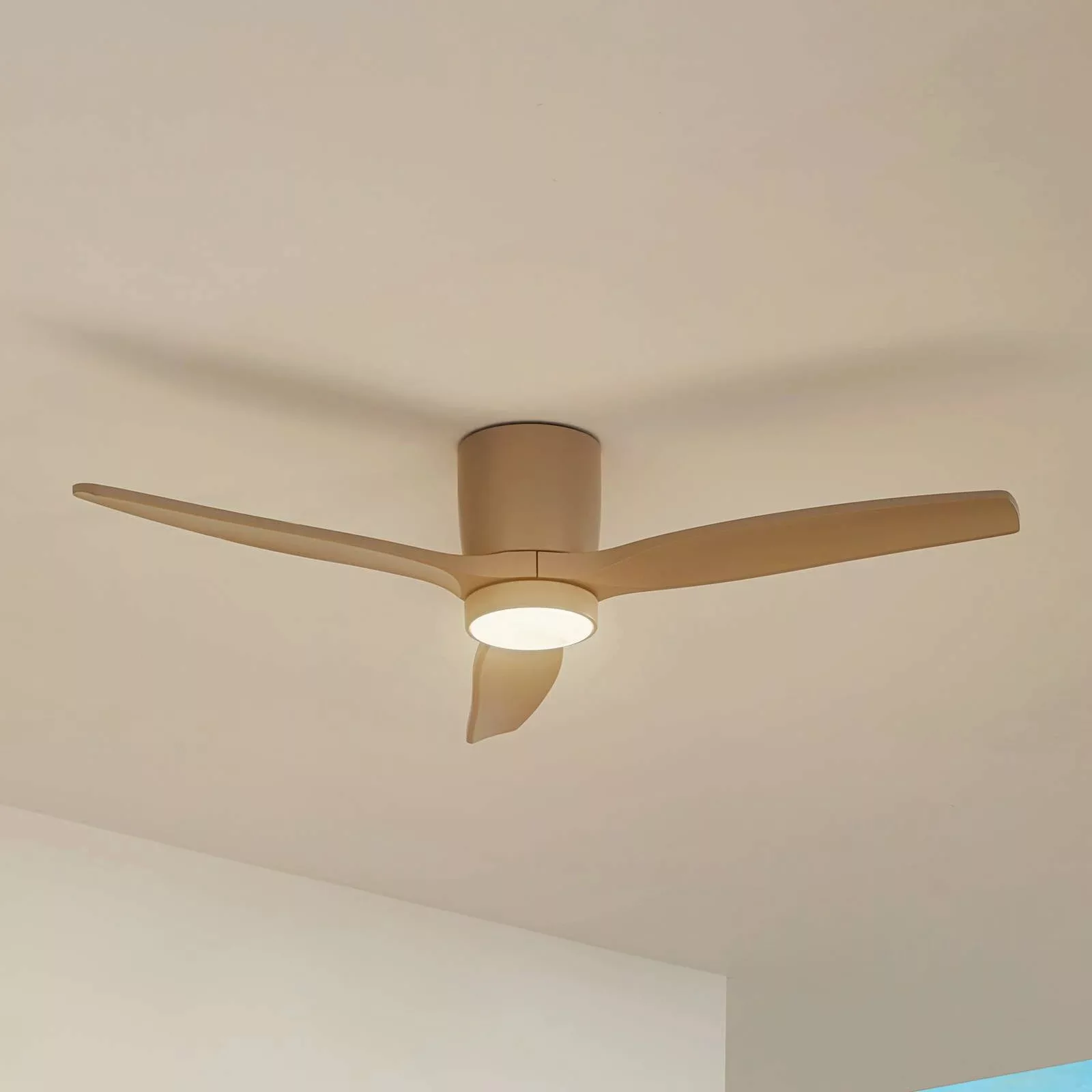 Lucande LED-Außen-Deckenventilator Sorin, beige, DC, leise günstig online kaufen