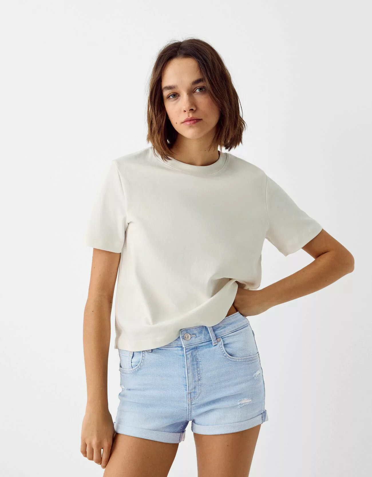 Bershka Jeansshorts Mit Roll-Up Damen 40 Hellblau günstig online kaufen