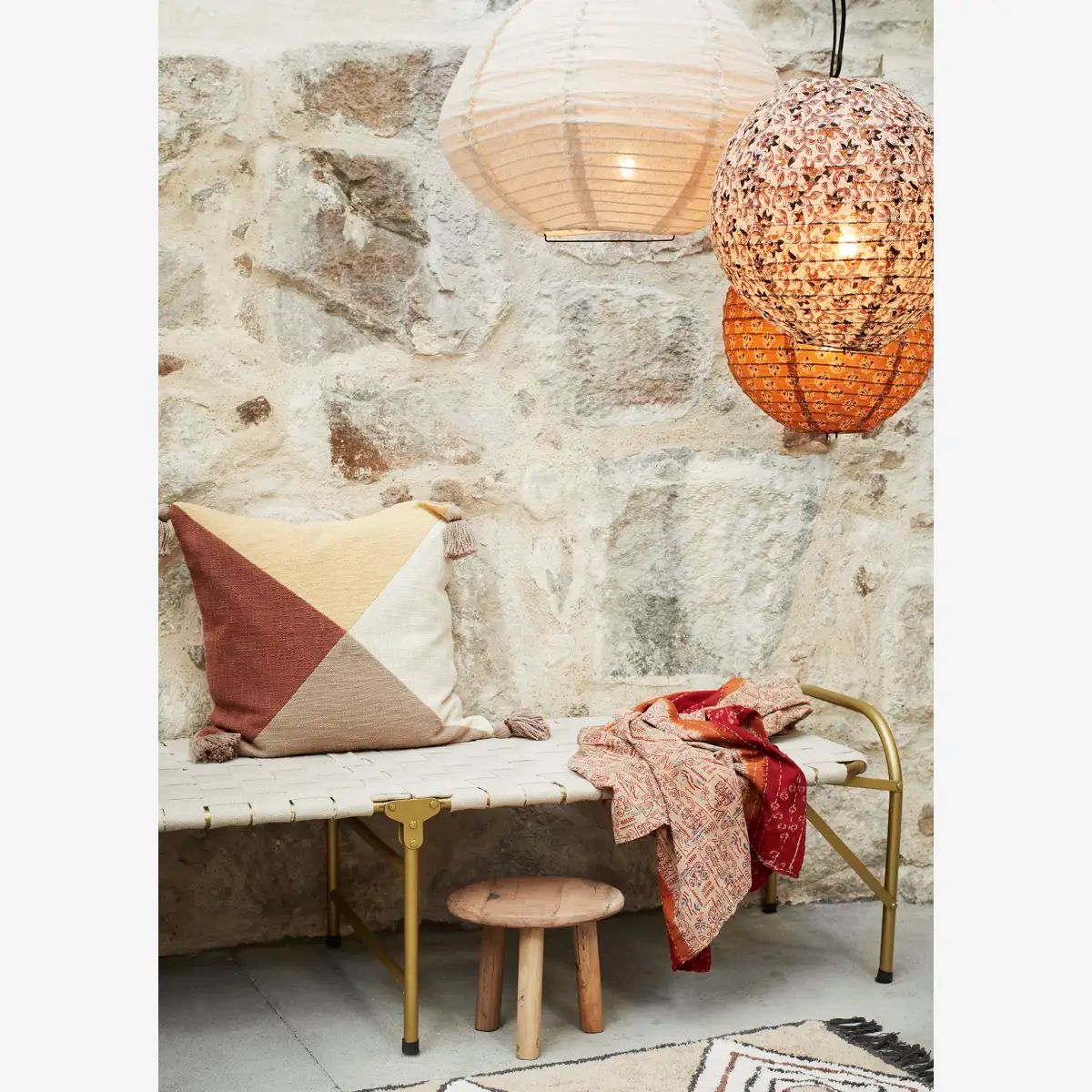 Kleiner Hocker aus recyceltem Holz günstig online kaufen